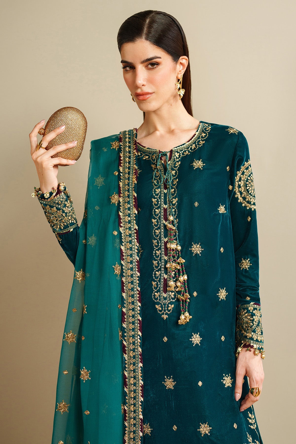 Embroidered Velvet Formal VVF D-8