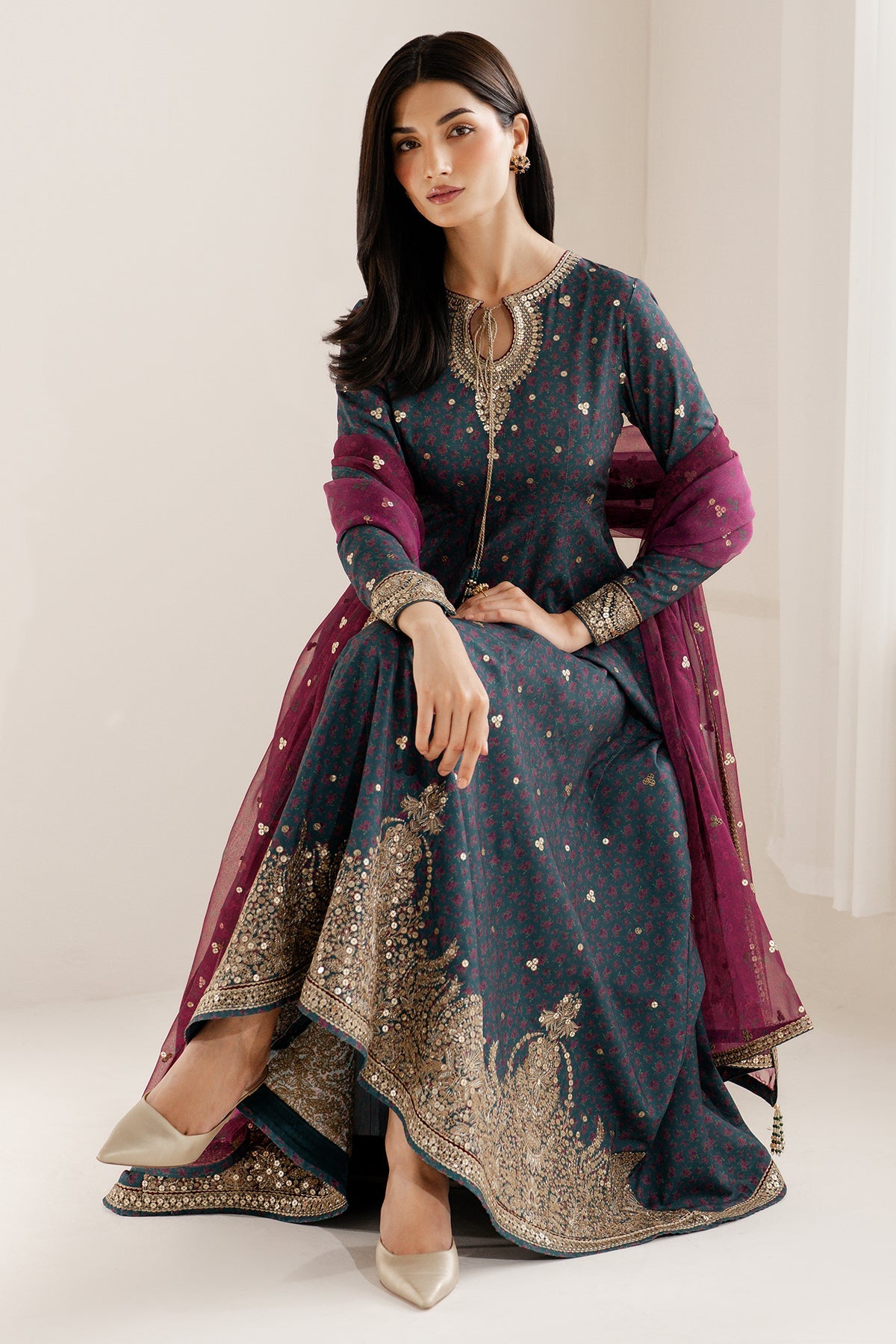 black formal wear for ladies