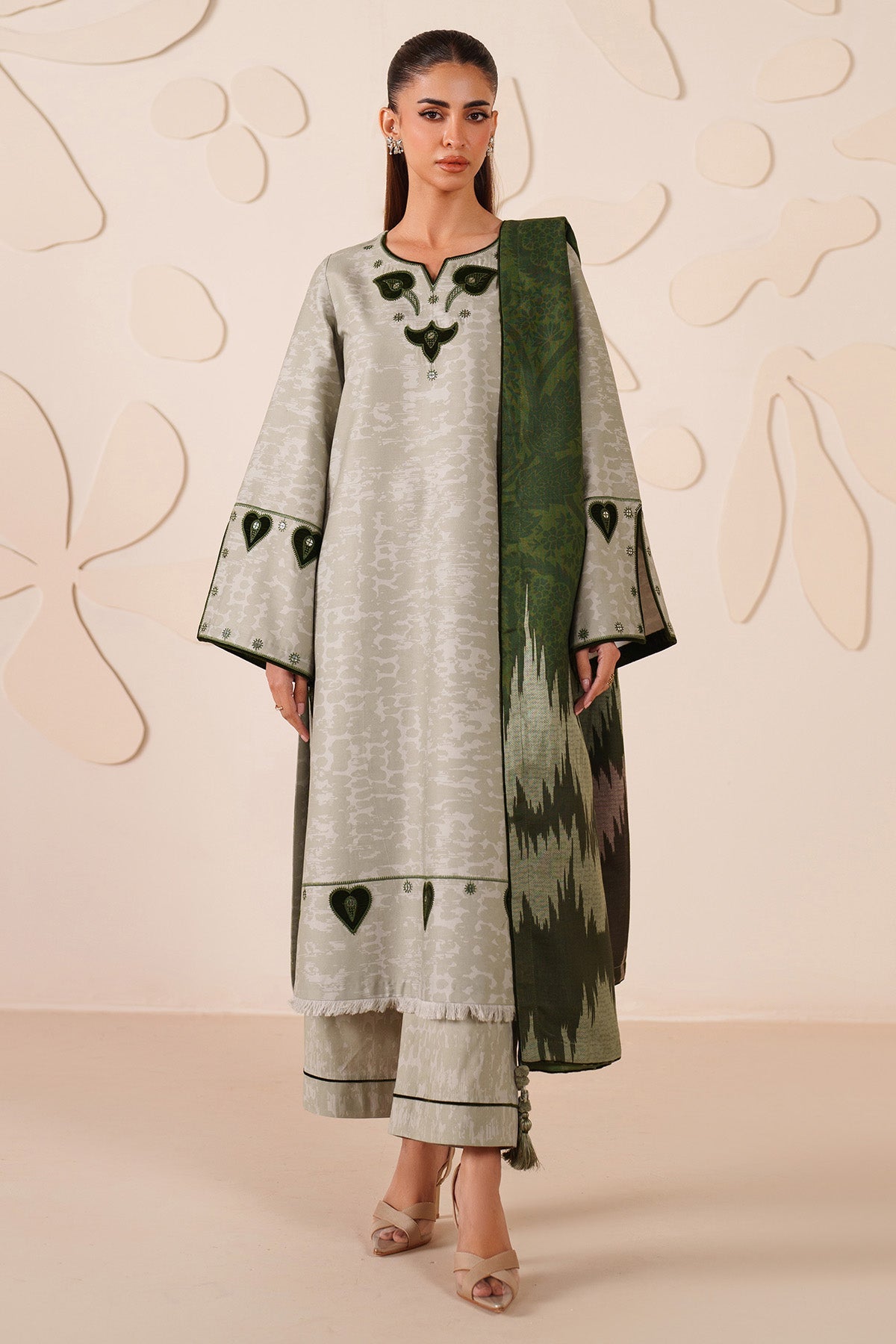 EMBROIDERED PREMIUM VISCOSE UW-0233