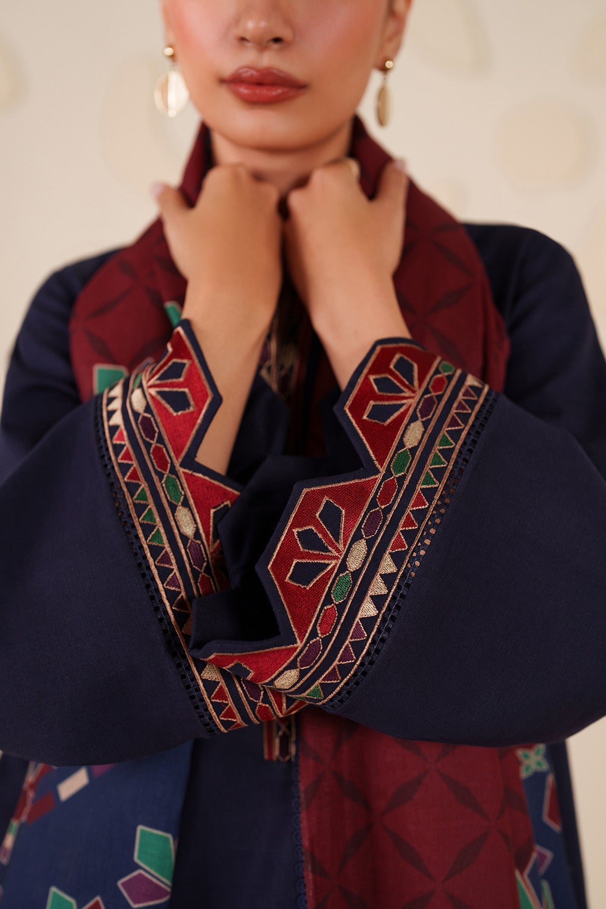 EMBROIDERED KHADDAR UW-0219