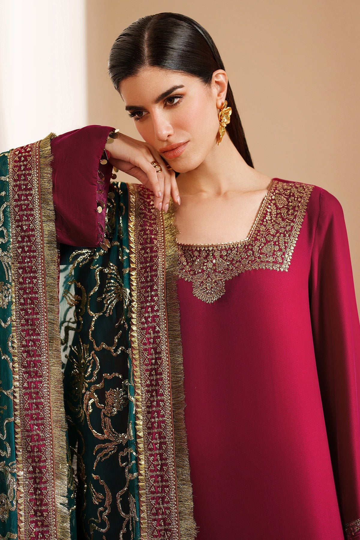 Embroidered Velvet Formal VVF25-D09