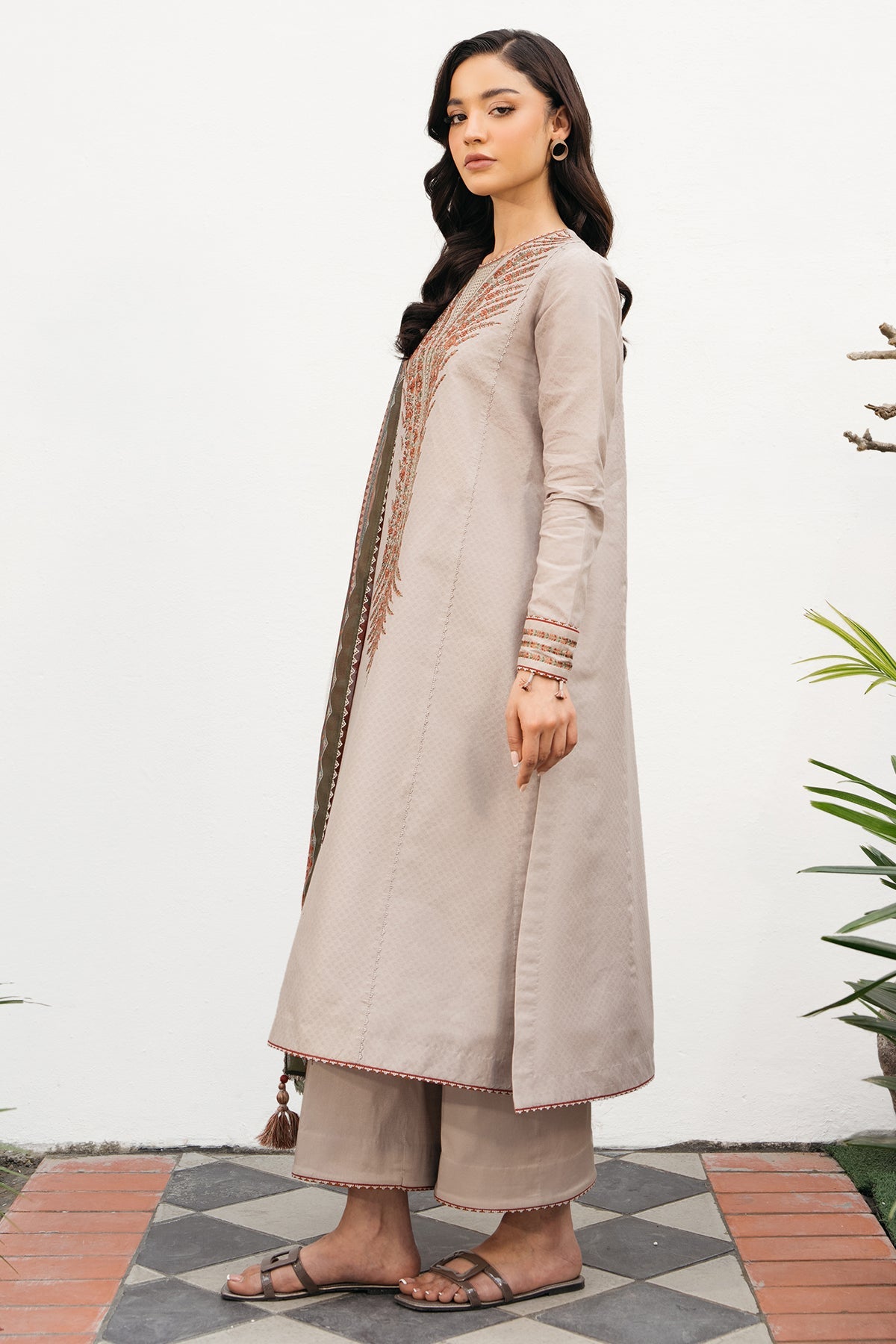 EMBROIDERED DOBBY LAWN USE-9189