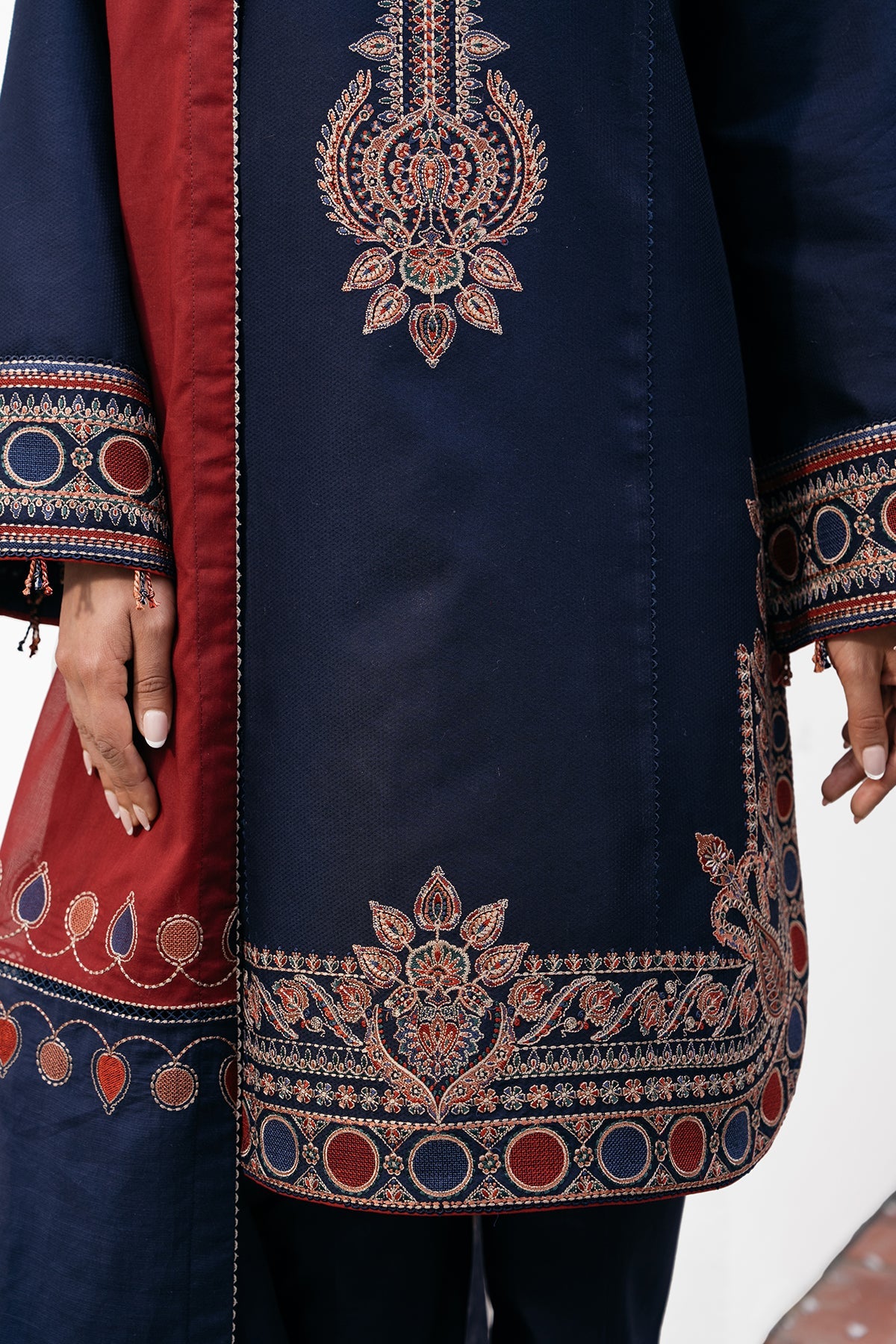 EMBROIDERED DOBBY LAWN USE-9179