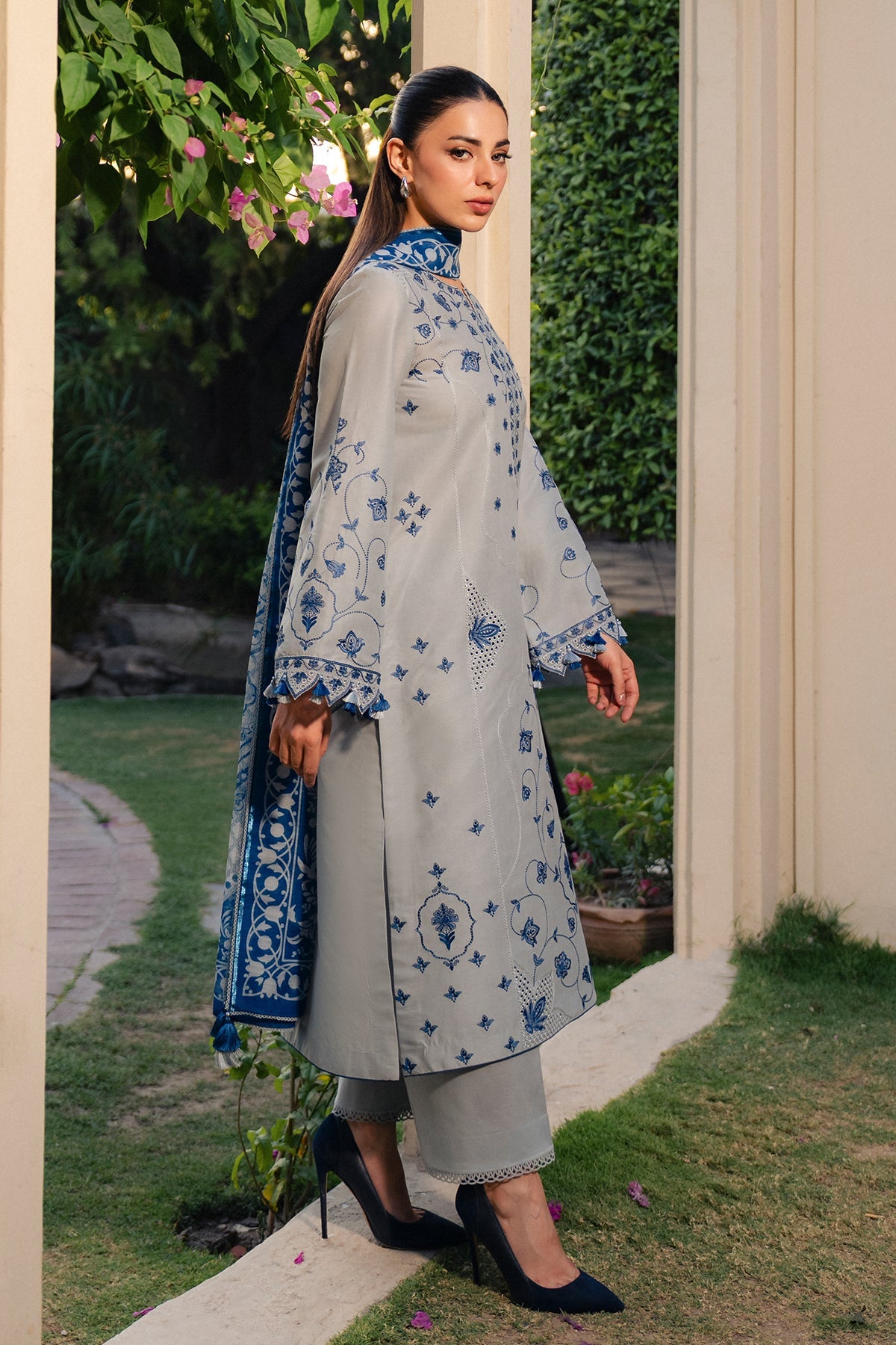 EMBROIDERED LAWN RTW-9364