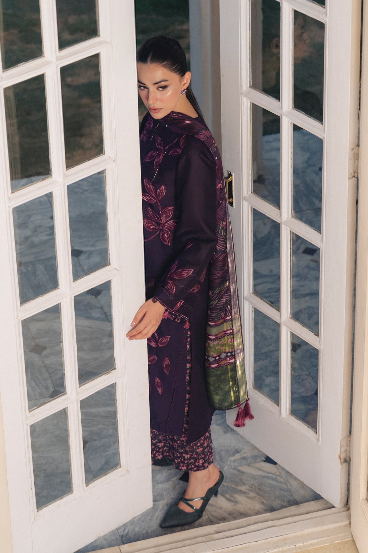 EMBROIDERED LAWN RTW-9370