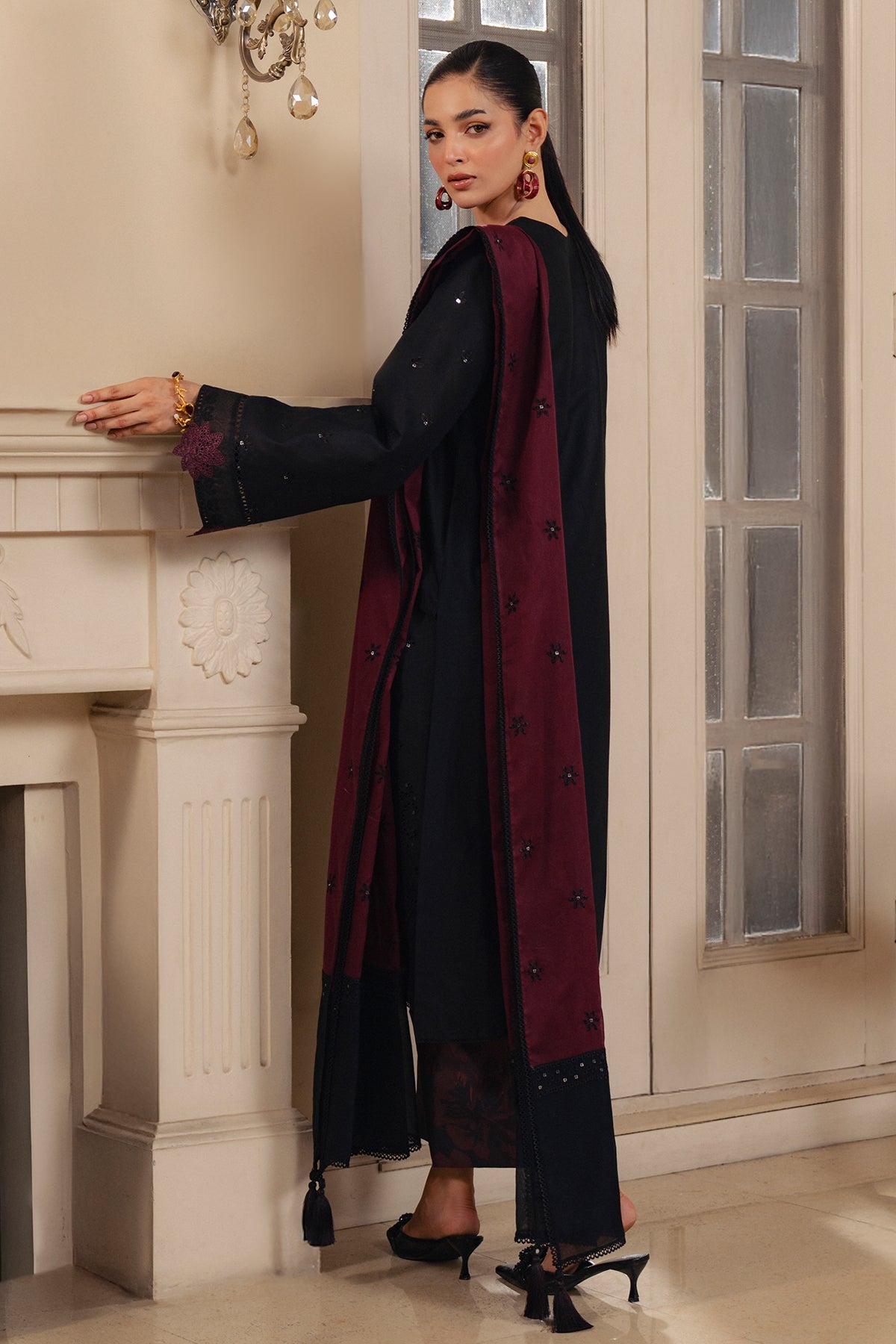 EMBROIDERED LAWN USE-9342