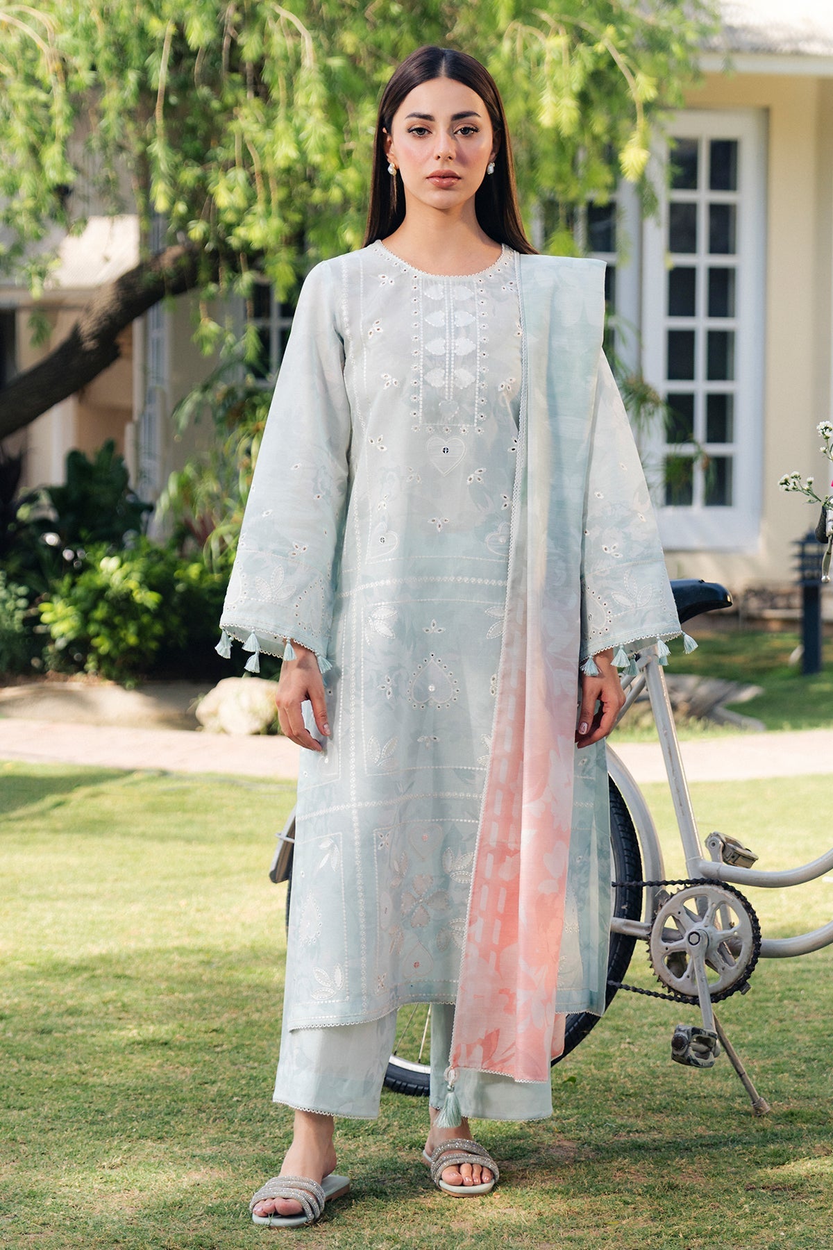 EMBROIDERED LAWN USE-9327