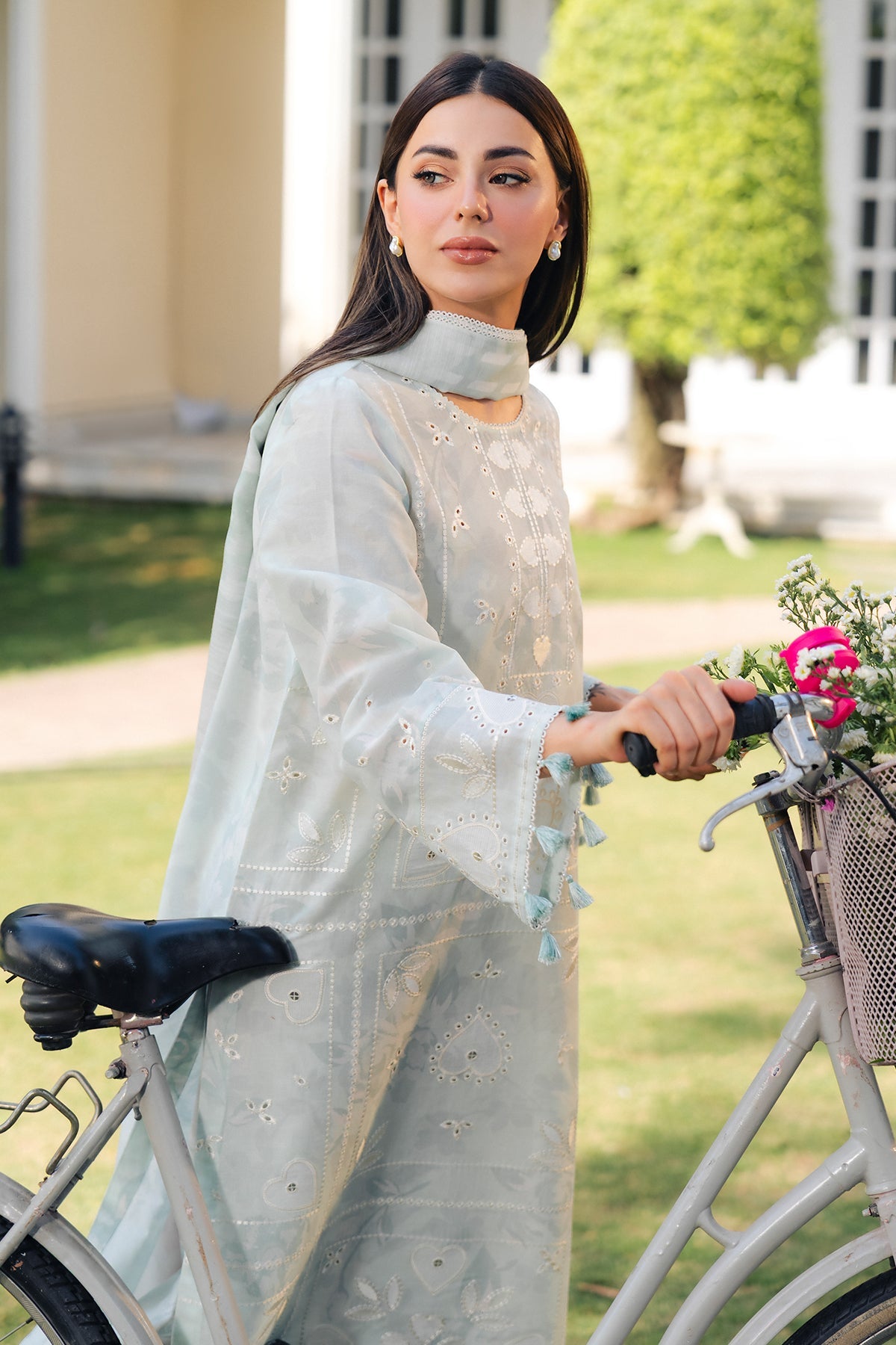 EMBROIDERED LAWN USE-9327