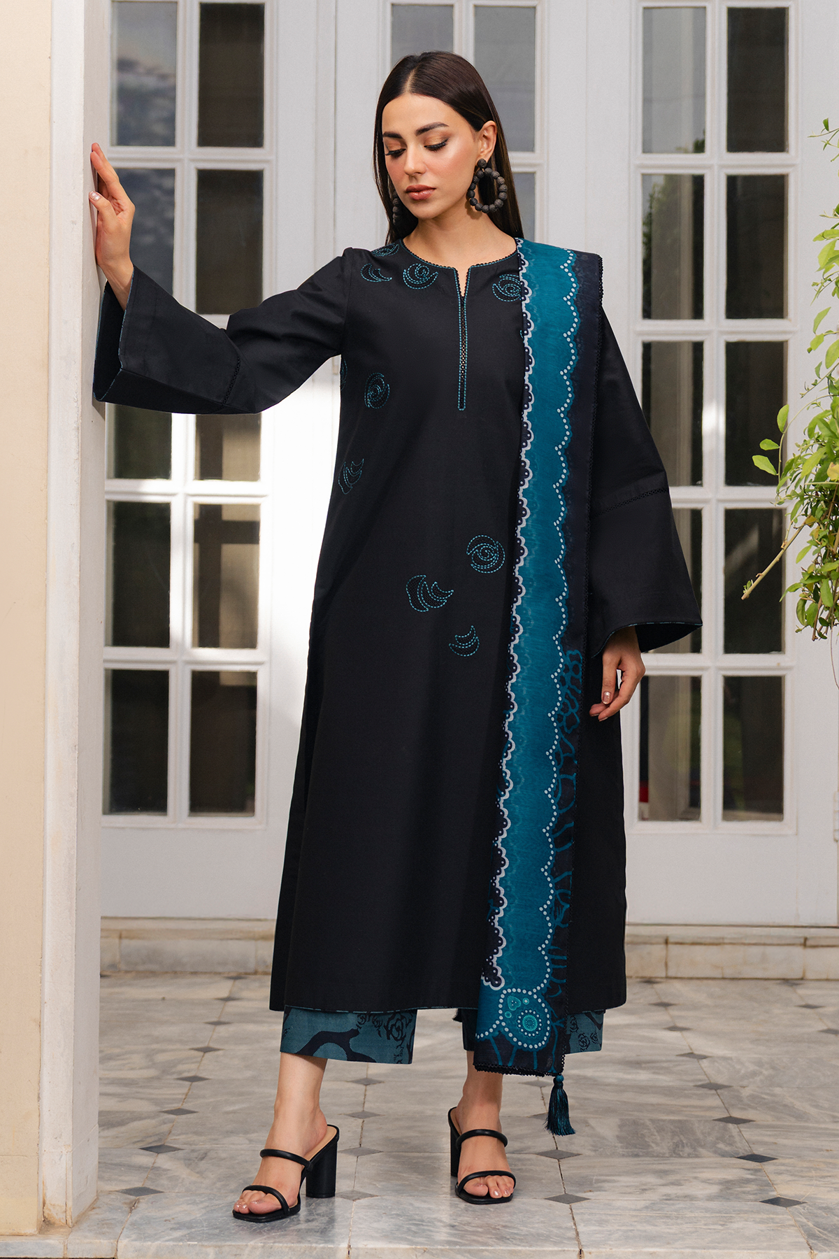 EMBROIDERED LAWN RTW-9367