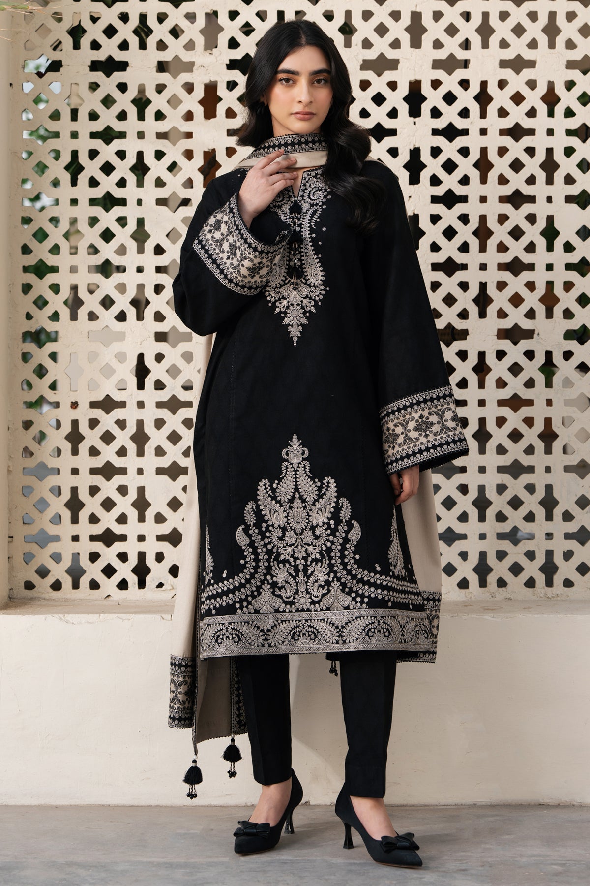 EMBROIDERED PREMIUM VISCOSE UW-0129