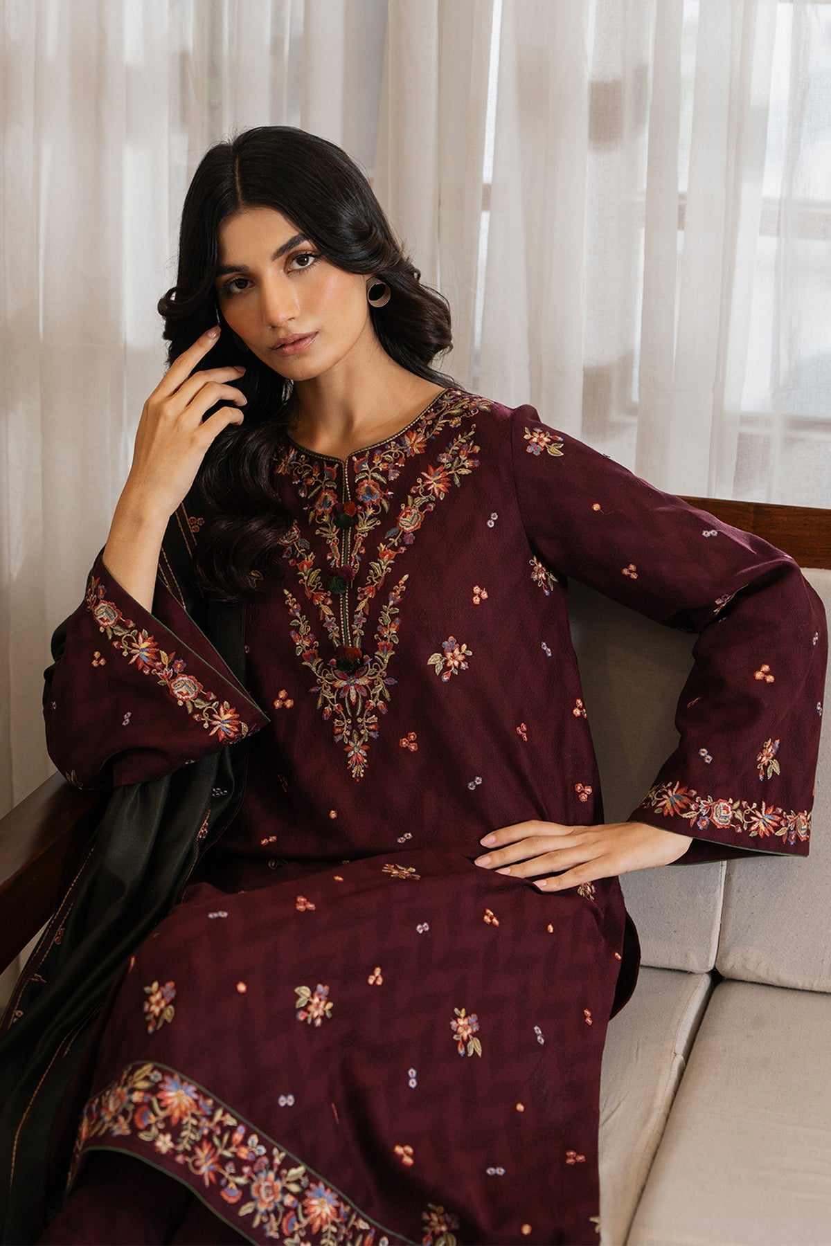 EMBROIDERED JACQUARD KHADDAR UW-0130