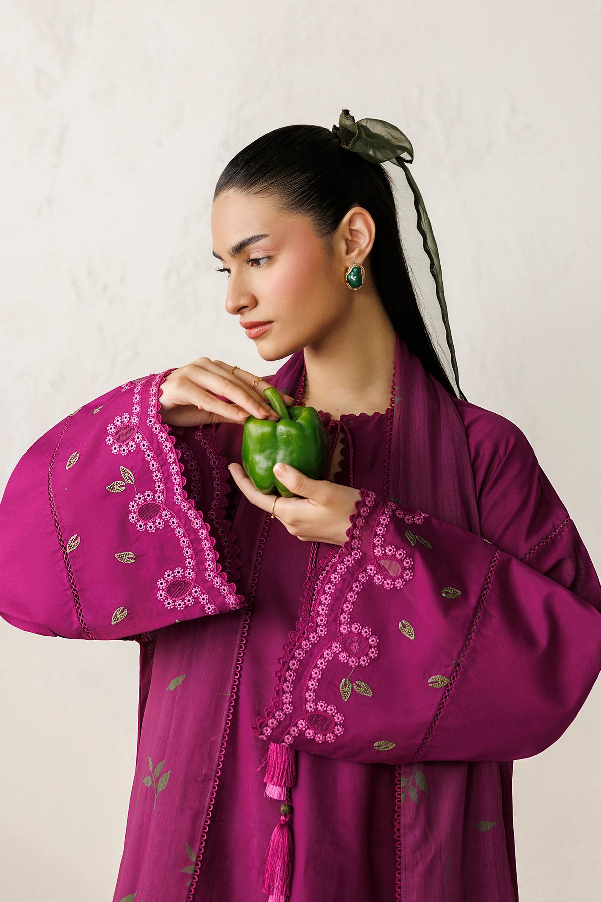 EMBROIDERED LAWN USE-9391