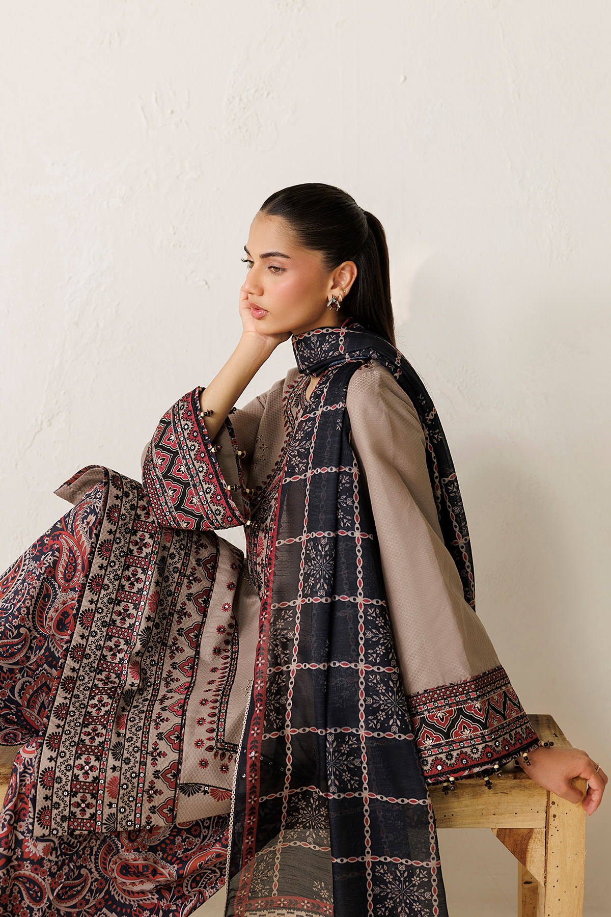 EMBROIDERED PREMIUM DOBBY UW-0282