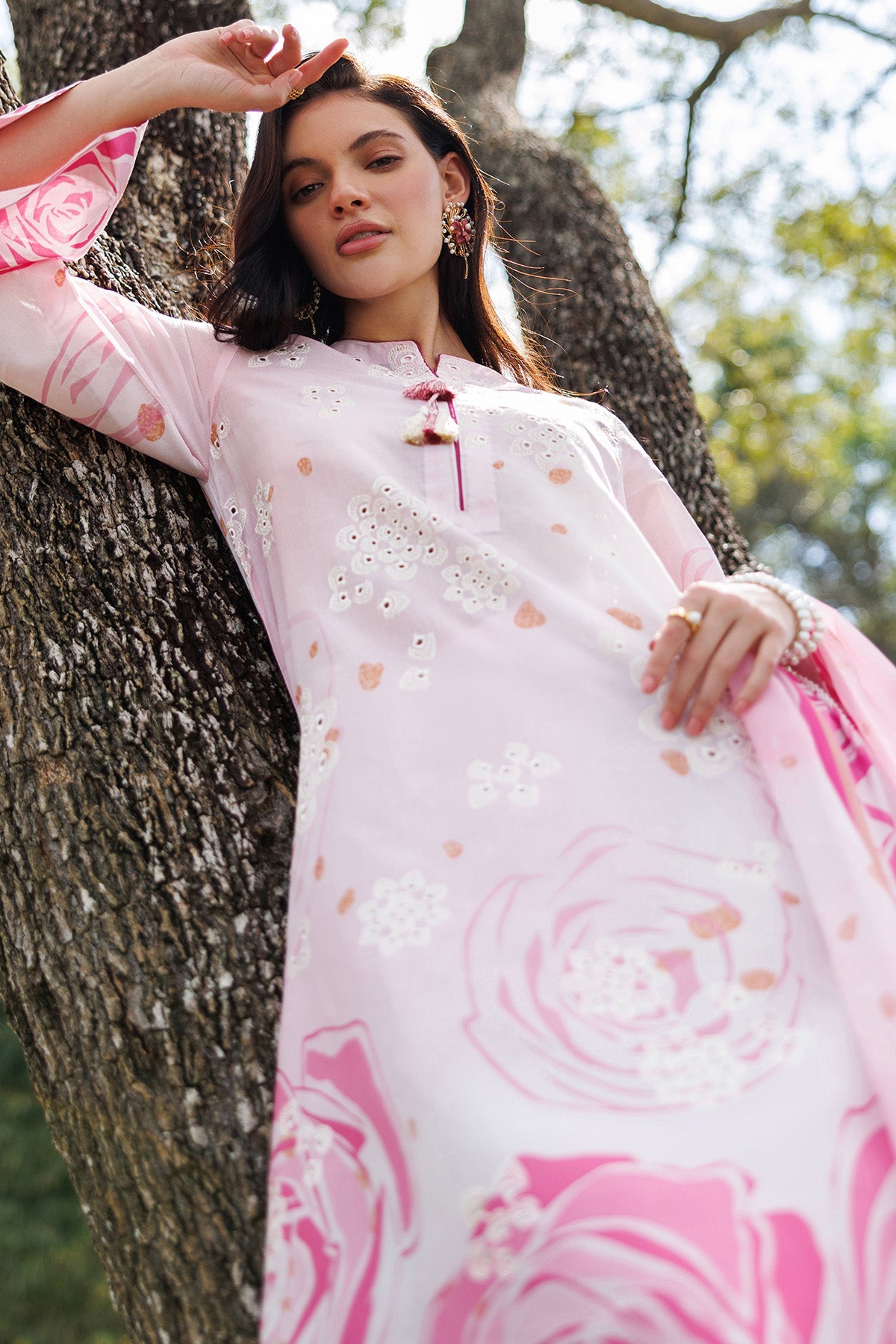 EMBROIDERED LAWN USE-9296