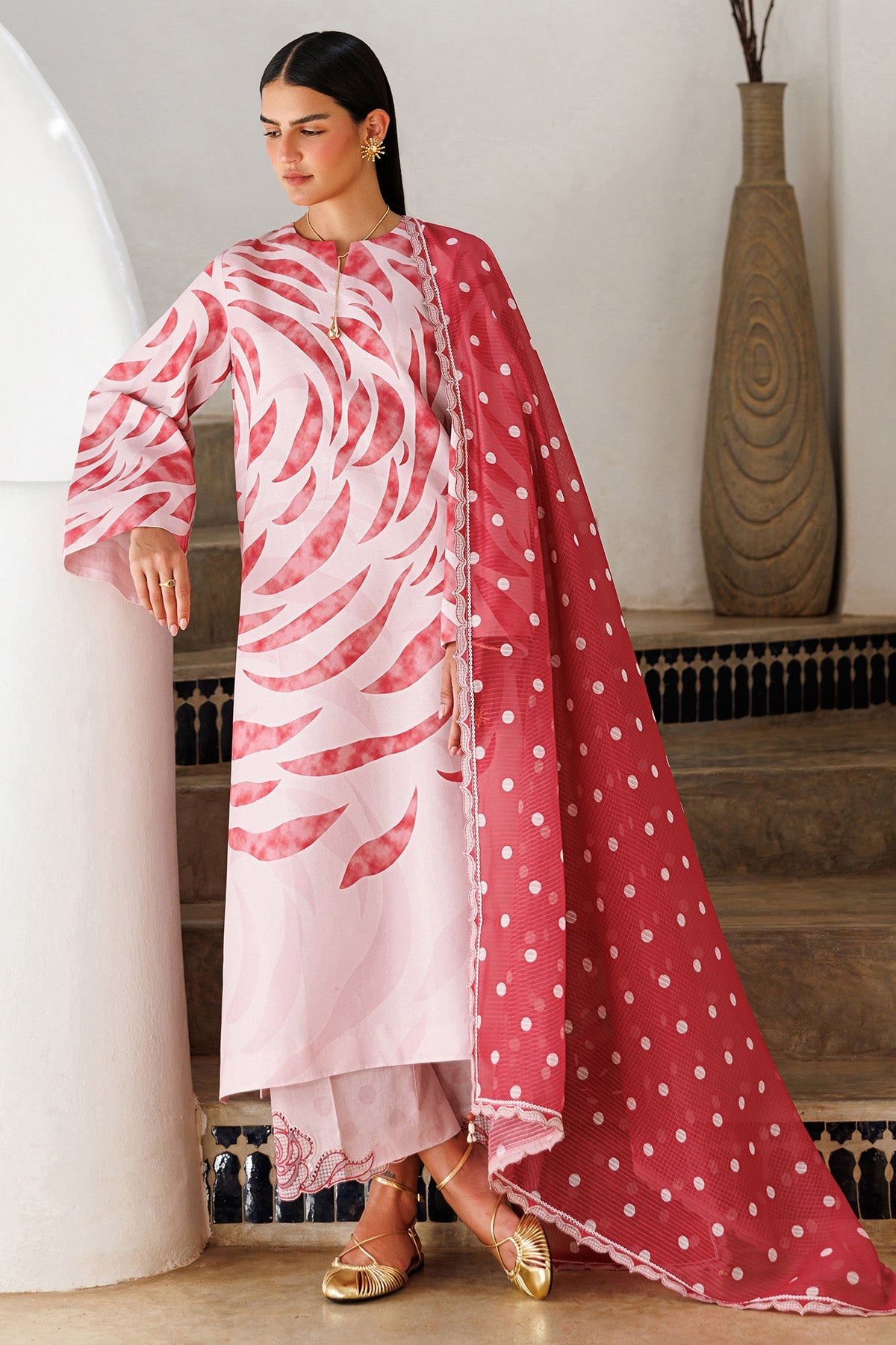 EMBROIDERED LAWN USE-9297