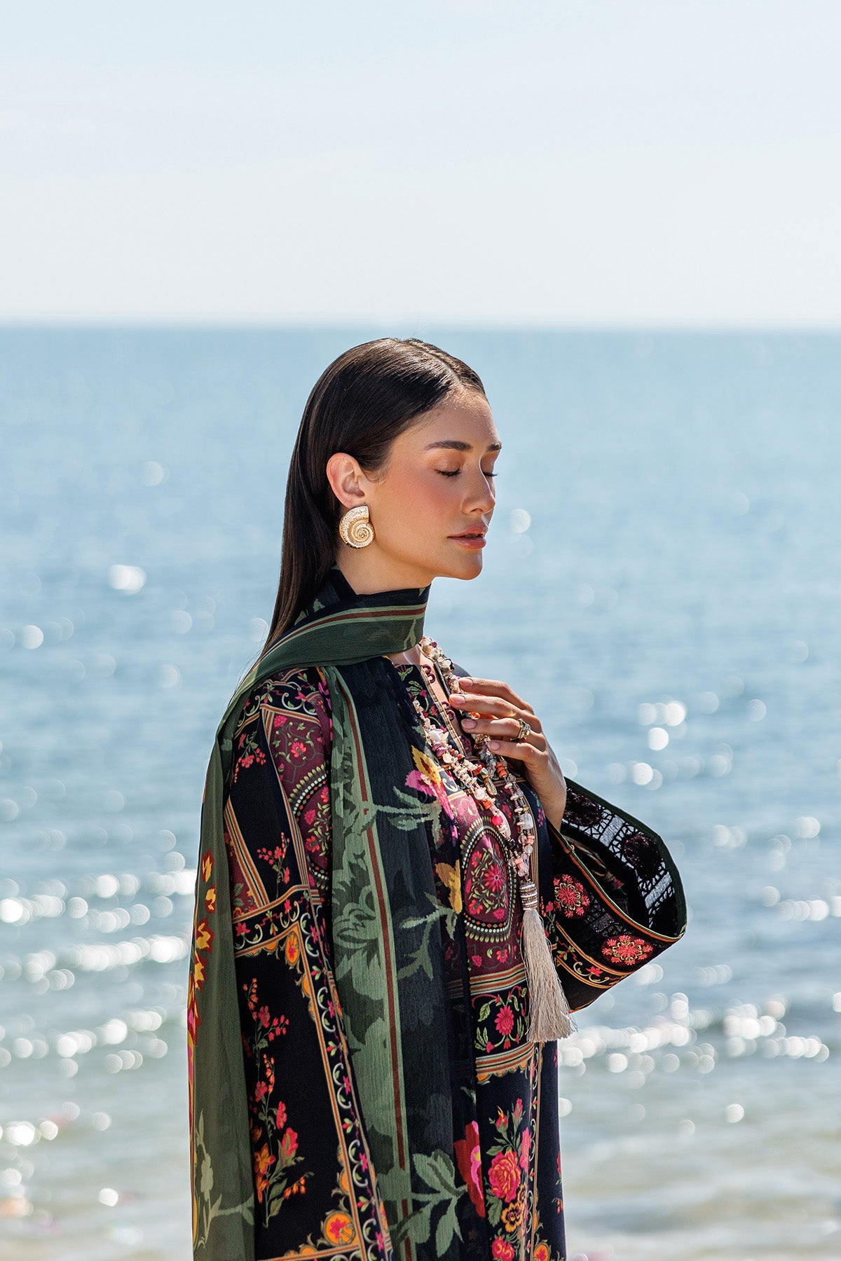 EMBROIDERED LAWN USE-9308