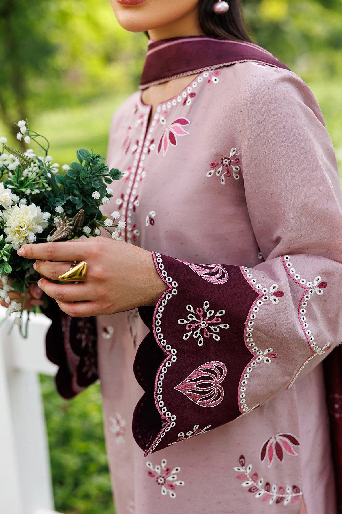 EMBROIDERED LAWN RTW-9348