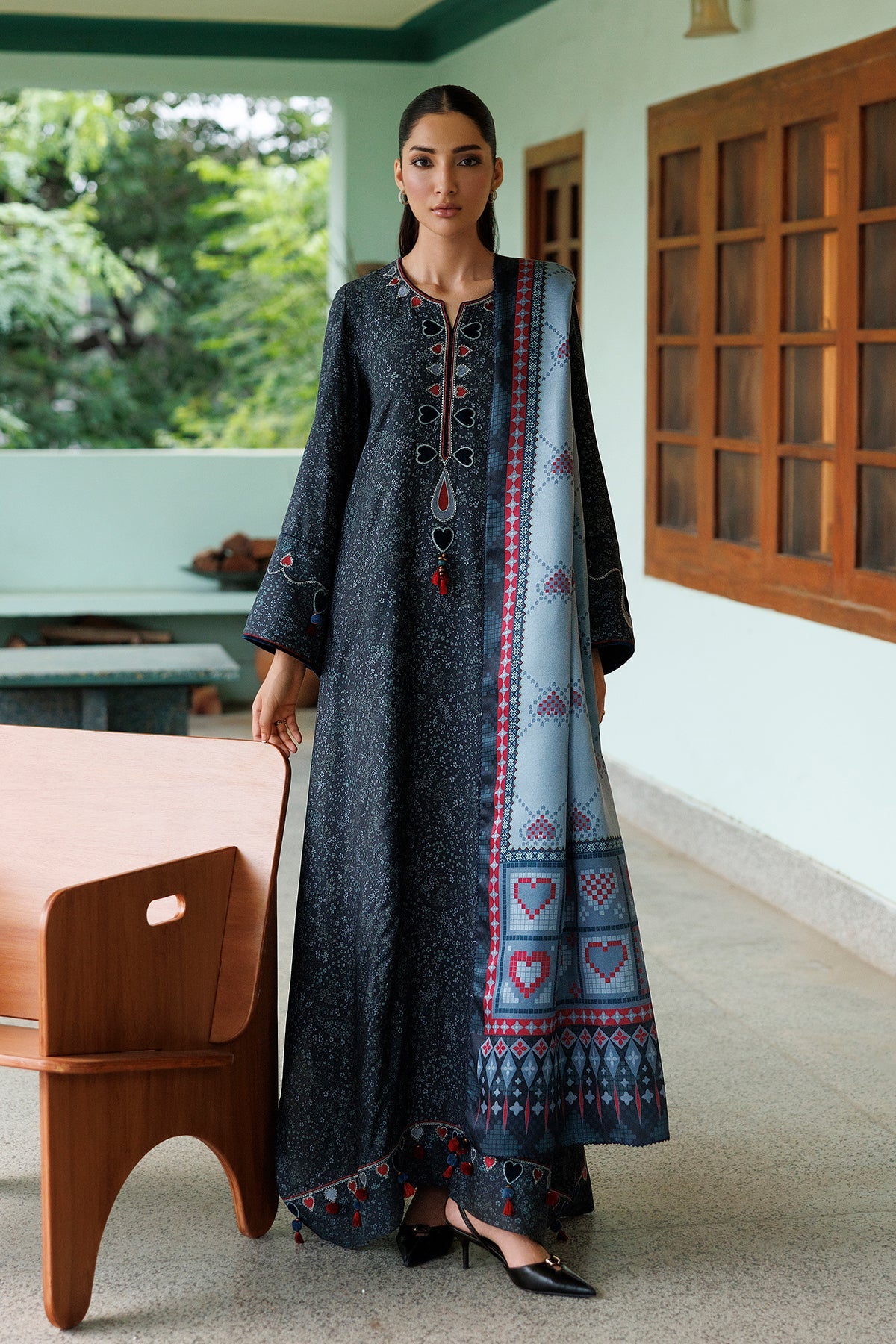 EMBROIDERED PREMIUM VISCOSE UW-0264
