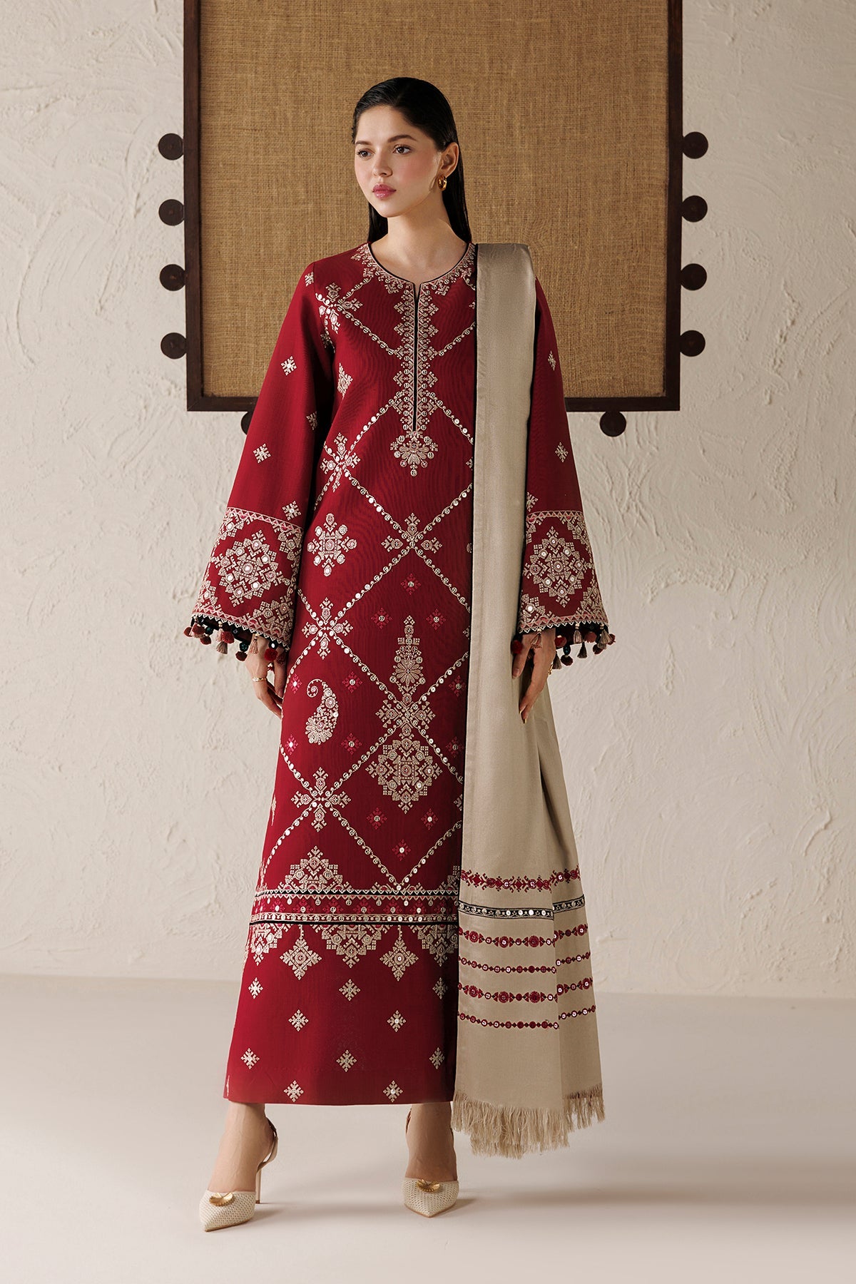 EMBROIDERED PREMIUM KHADDAR UW-0284