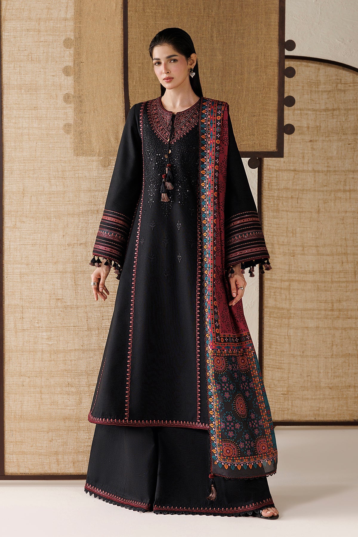 EMBROIDERED PREMIUM KHADDAR RTW-0253