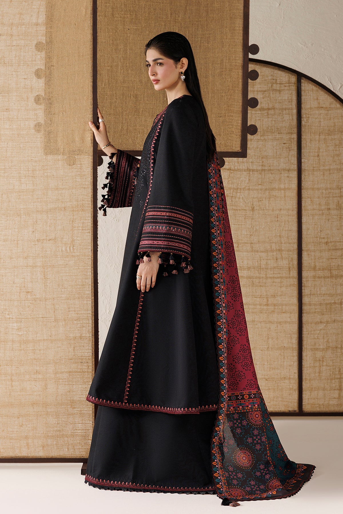 EMBROIDERED PREMIUM KHADDAR RTW-0253