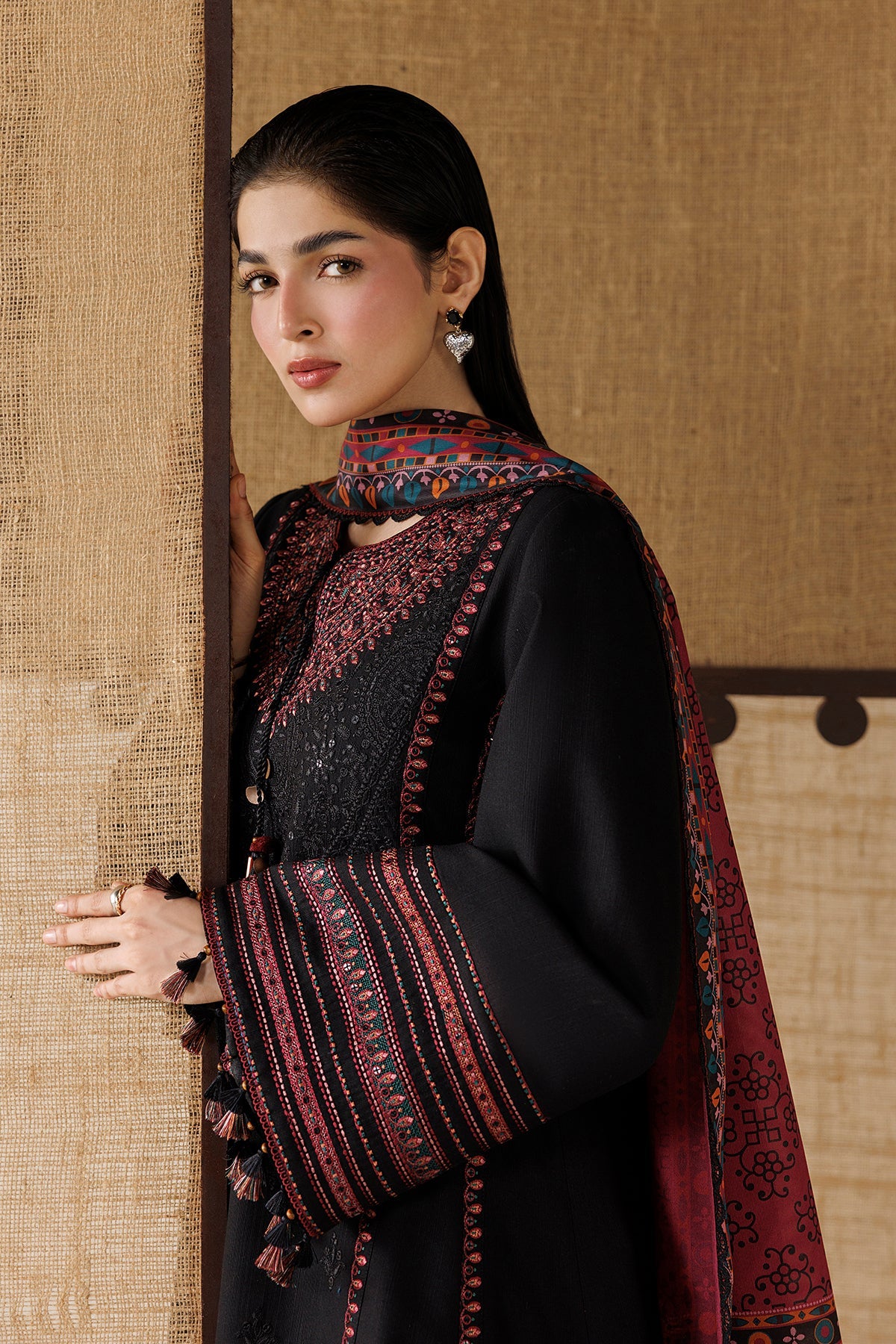EMBROIDERED PREMIUM KHADDAR RTW-0253