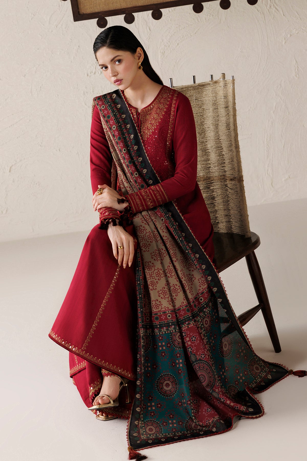 EMBROIDERED PREMIUM KHADDAR RTW-0252
