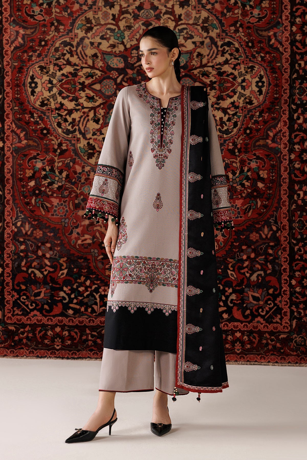 EMBROIDERED PREMIUM KHADDAR UW-0254