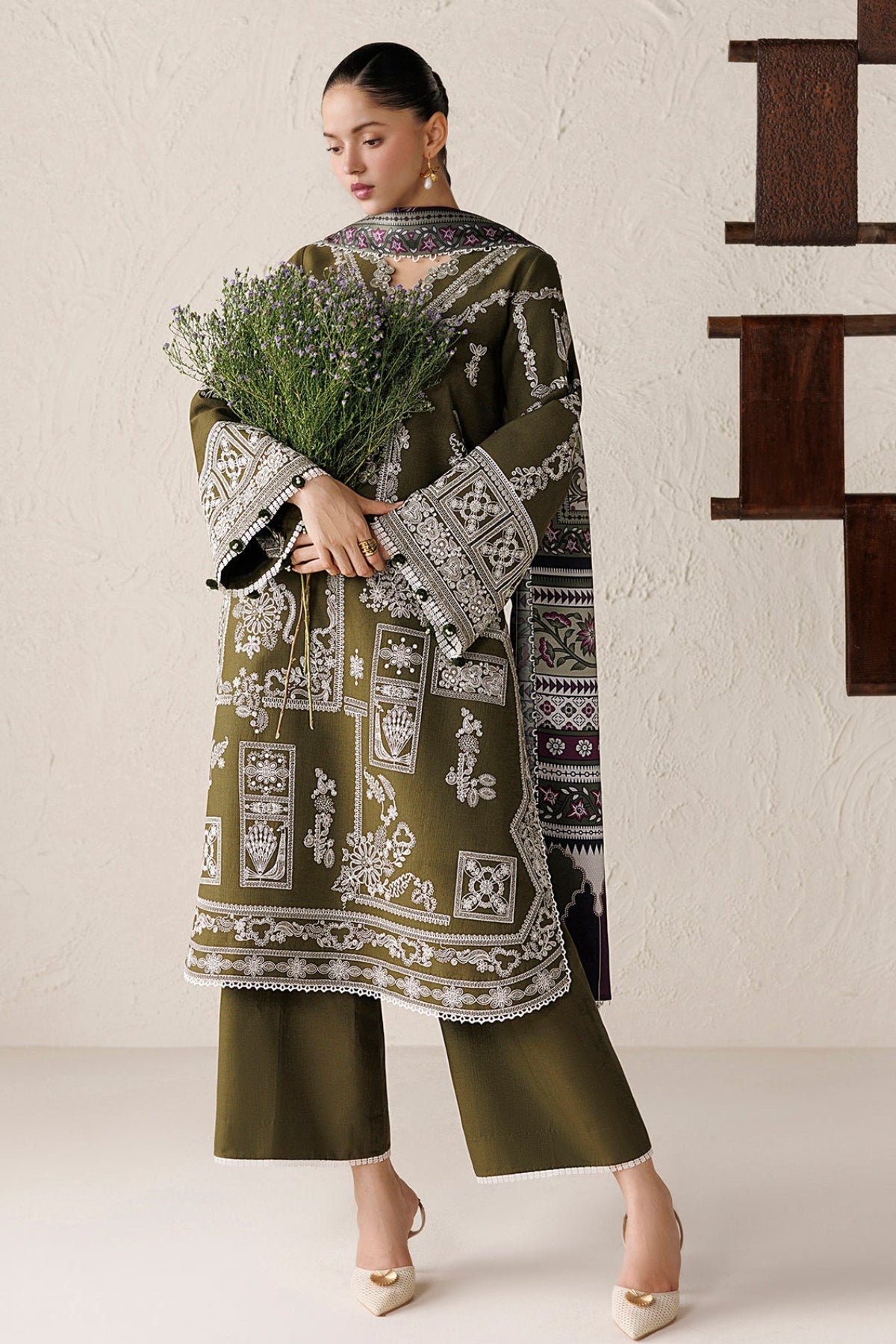 EMBROIDERED PREMIUM KHADDAR UW-0271