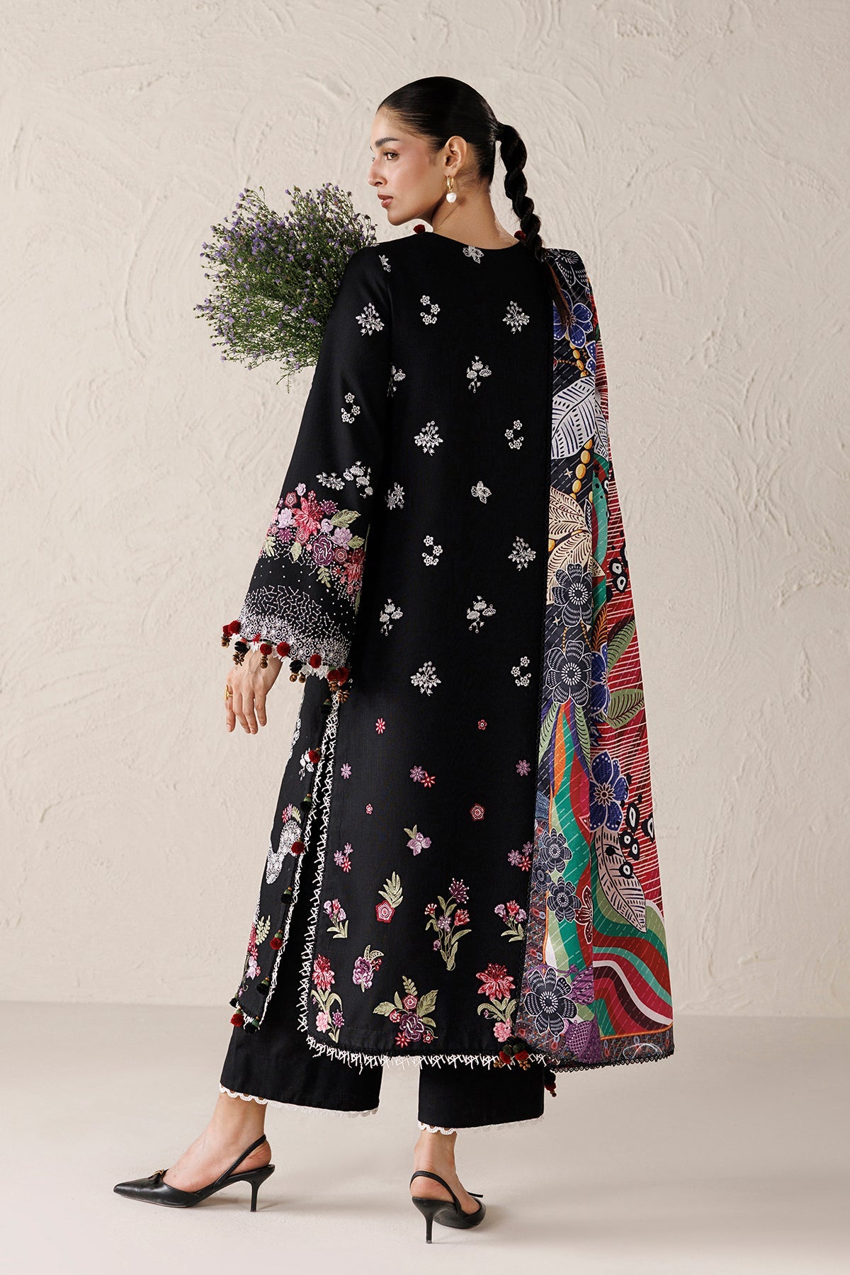 EMBROIDERED PREMIUM KHADDAR UW-0294
