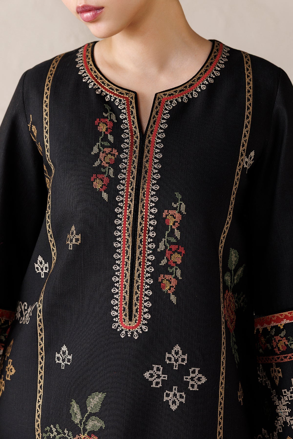 EMBROIDERED PREMIUM KHADDAR UW-0270
