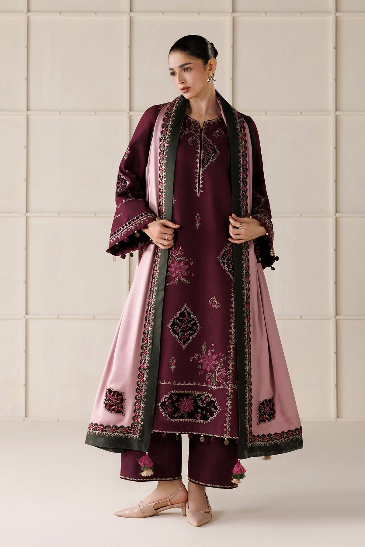 EMBROIDERED PREMIUM KHADDAR UW-0288