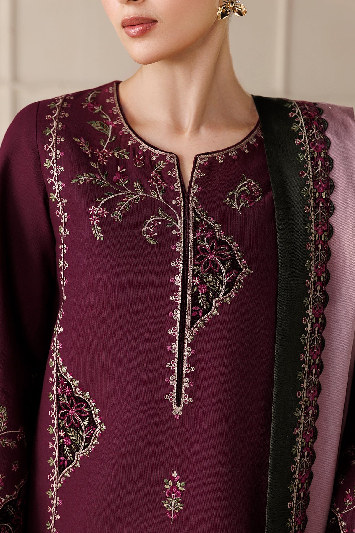 EMBROIDERED PREMIUM KHADDAR UW-0288