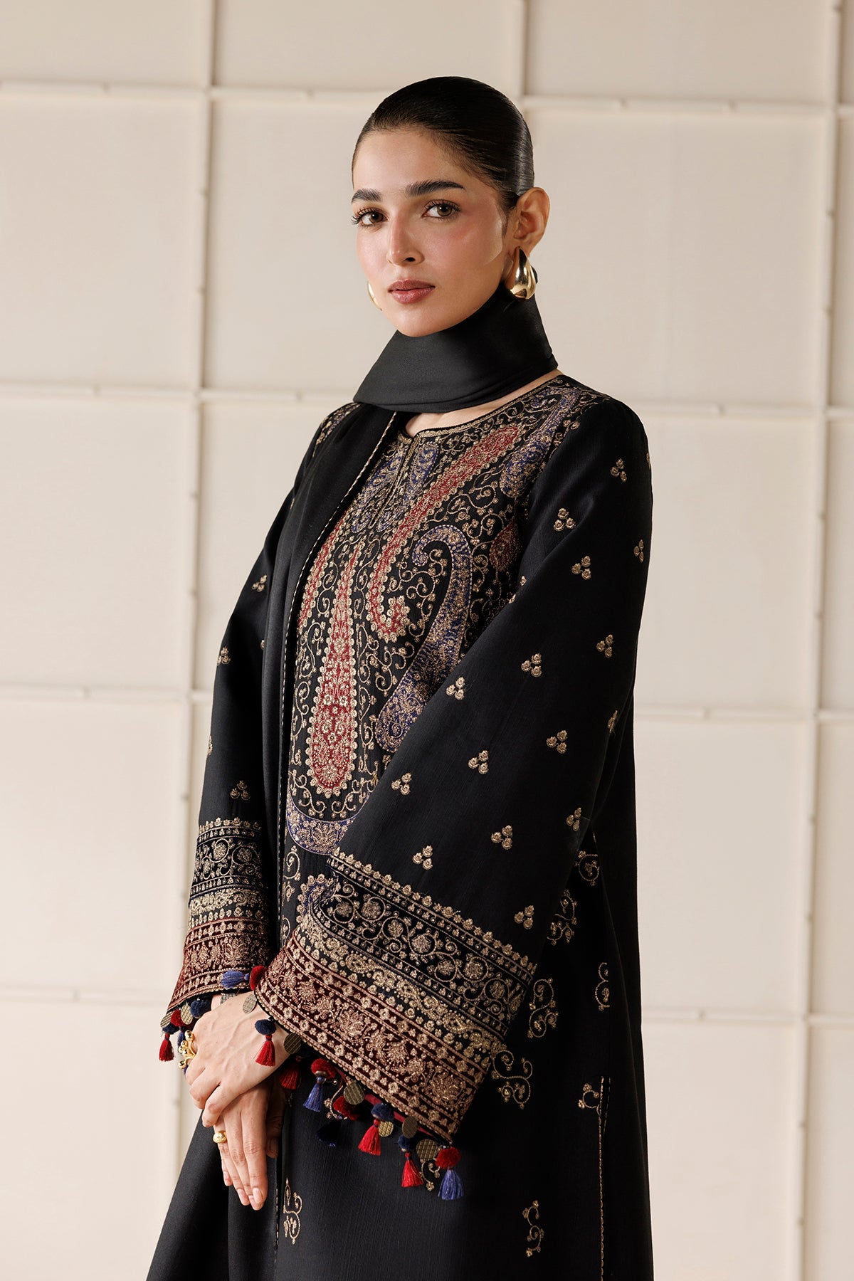 EMBROIDERED PREMIUM KHADDAR UW-0295