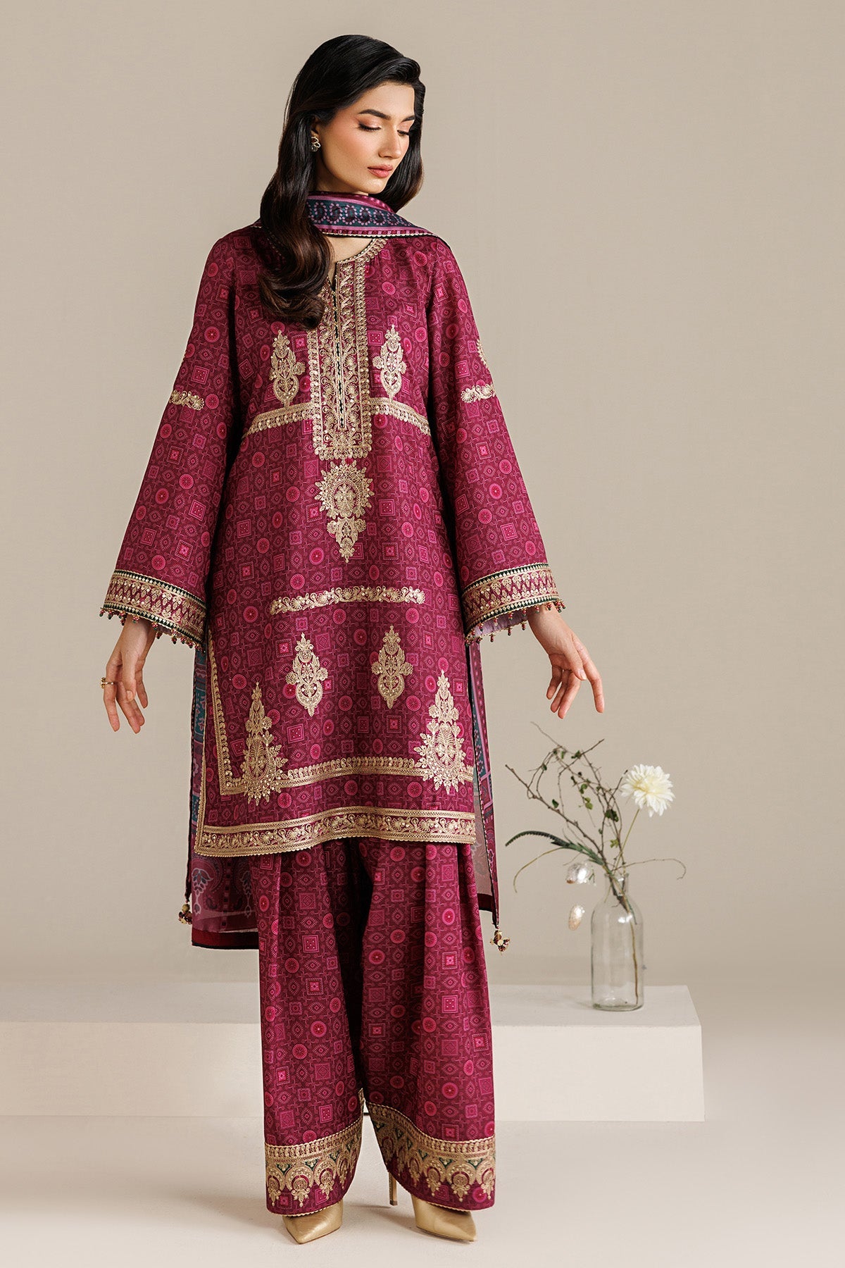 EMBROIDERED RAW SILK UR-7074