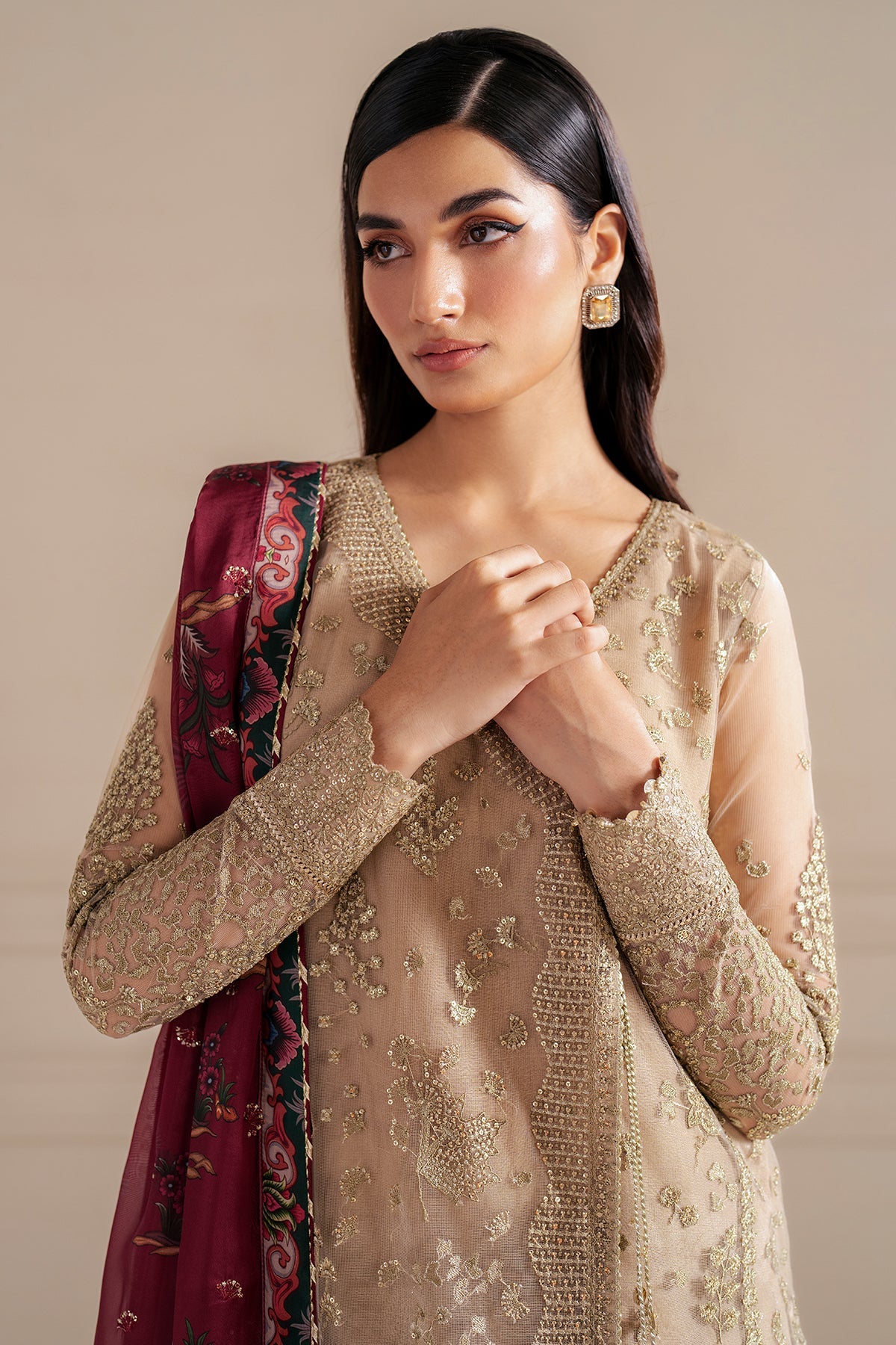 EMBROIDERED NET UN-4022