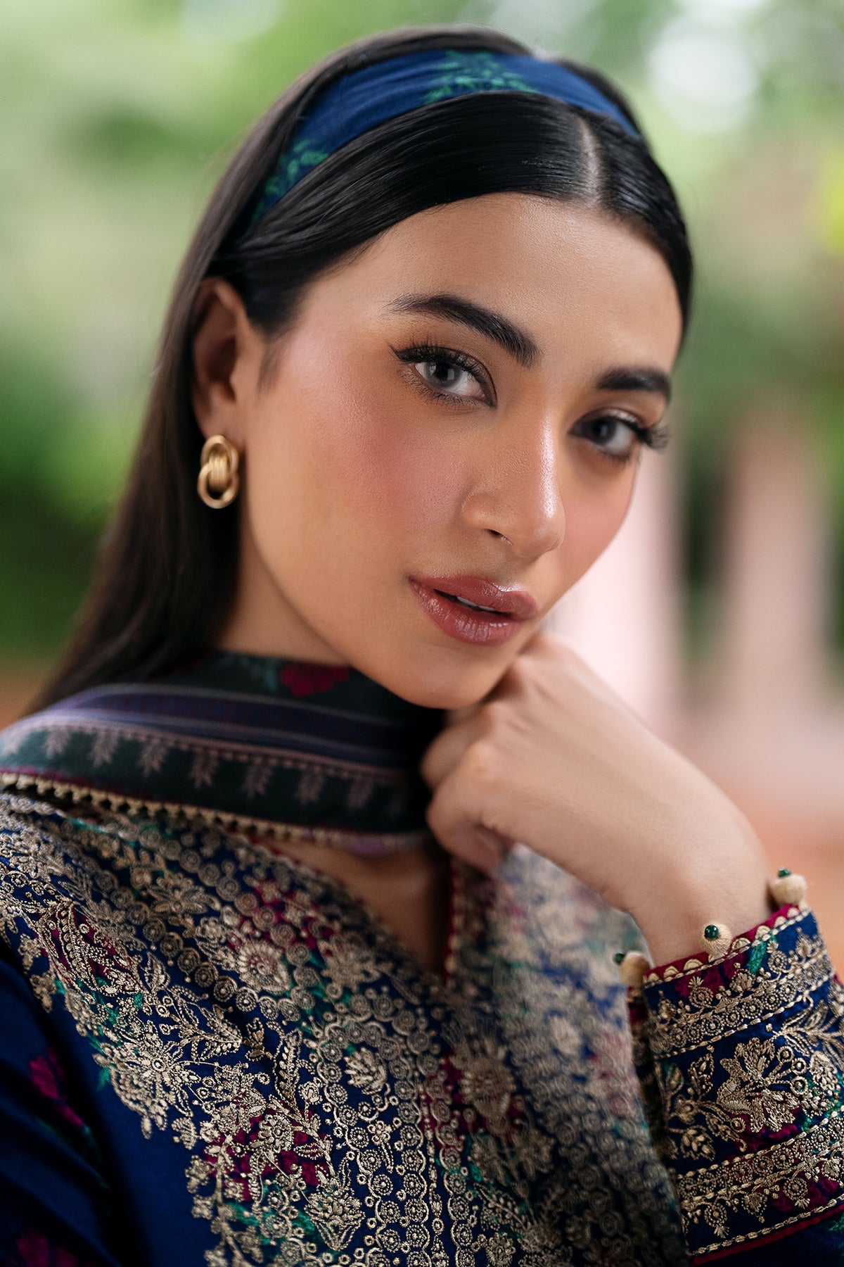 EMBROIDERED VISCOSE UW-0161