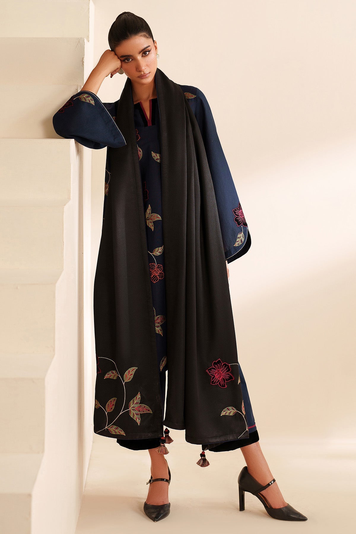 EMBROIDERED KHADDAR UW-0216