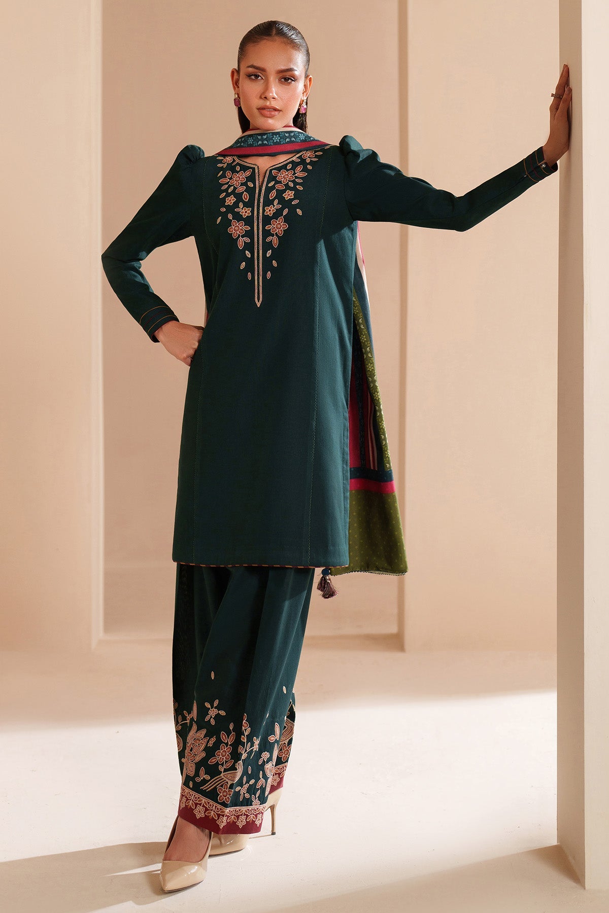 EMBROIDERED KHADDAR UW-0186