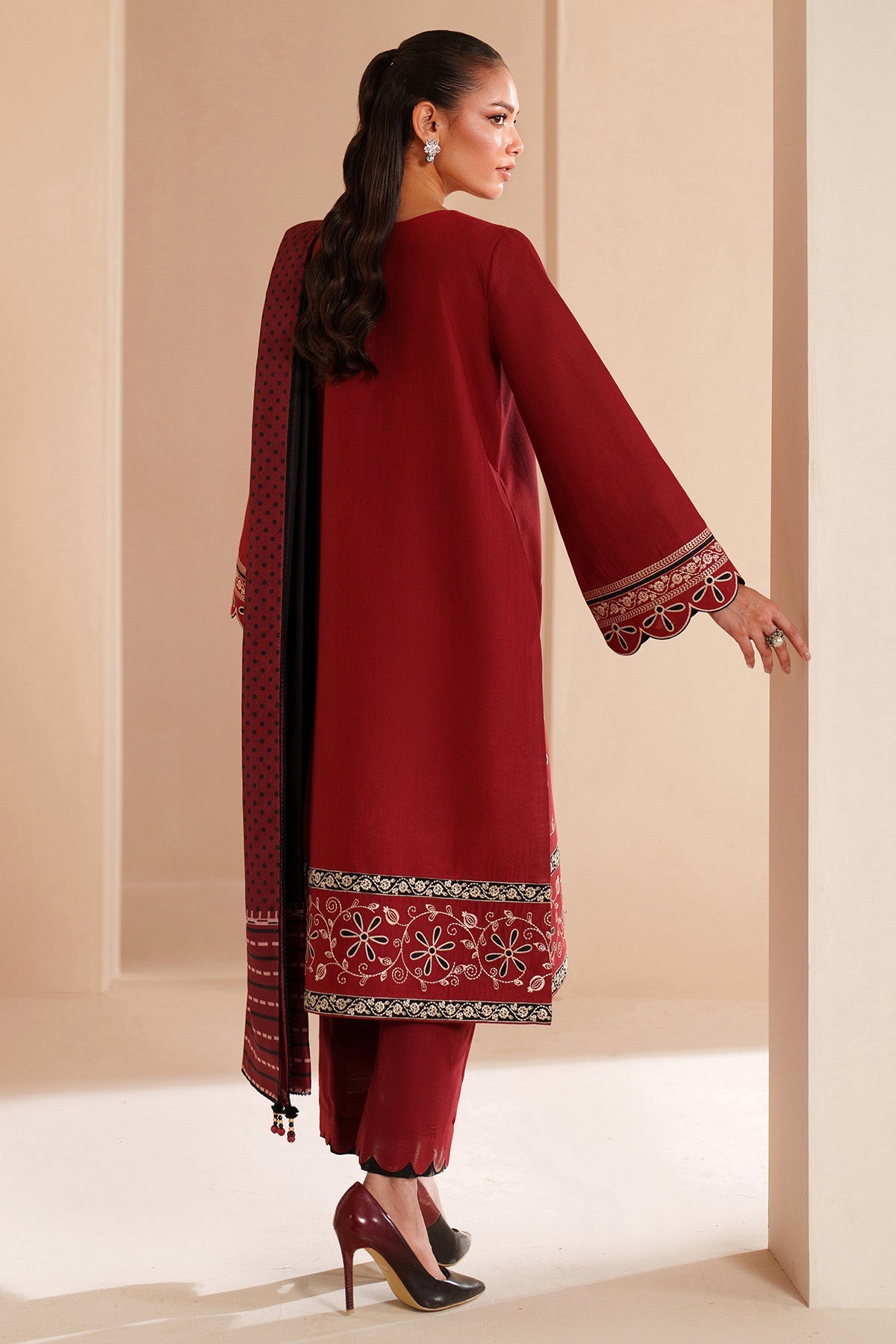 EMBROIDERED KHADDAR UW-0235