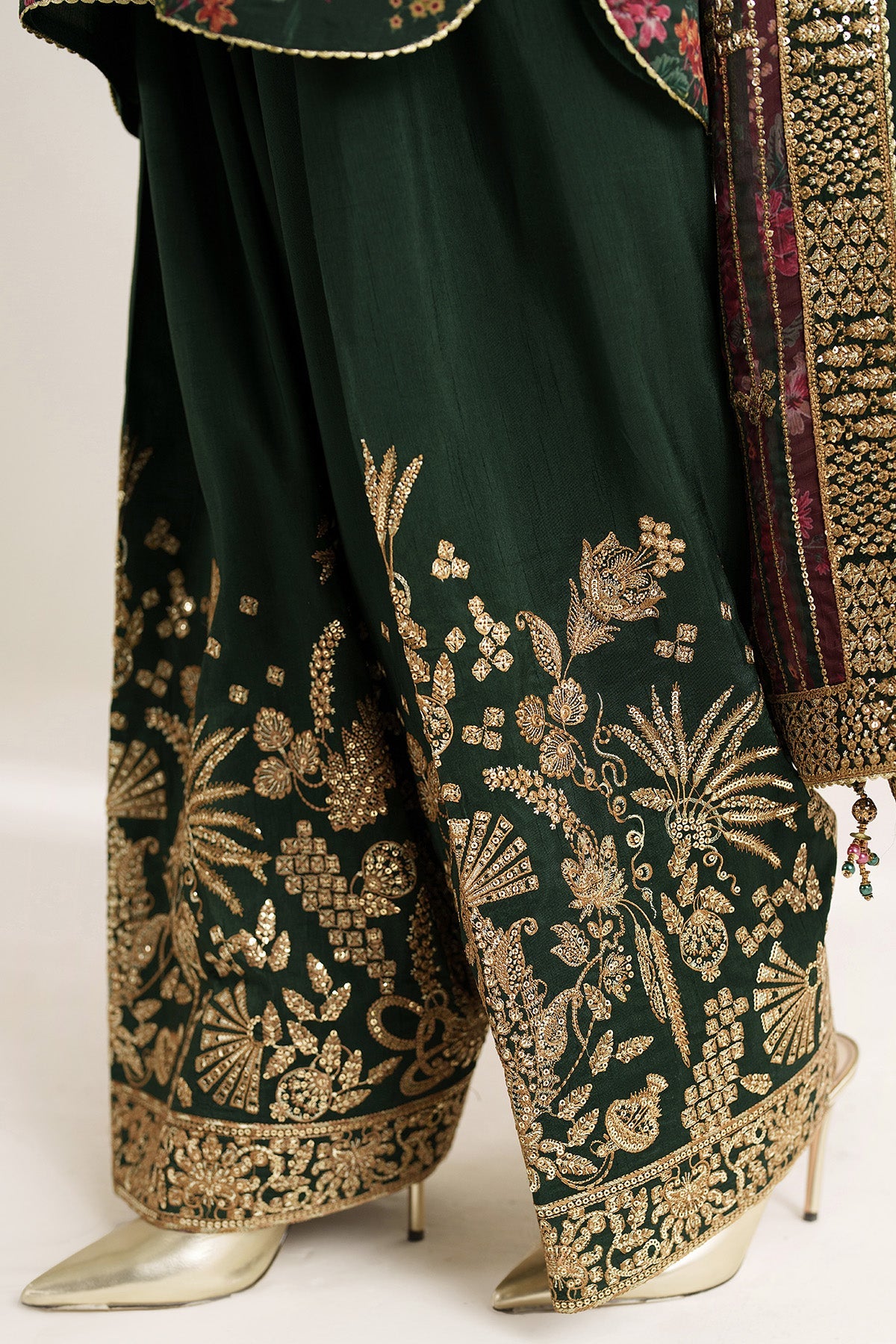 EMBROIDERED CHIFFON UC-3104