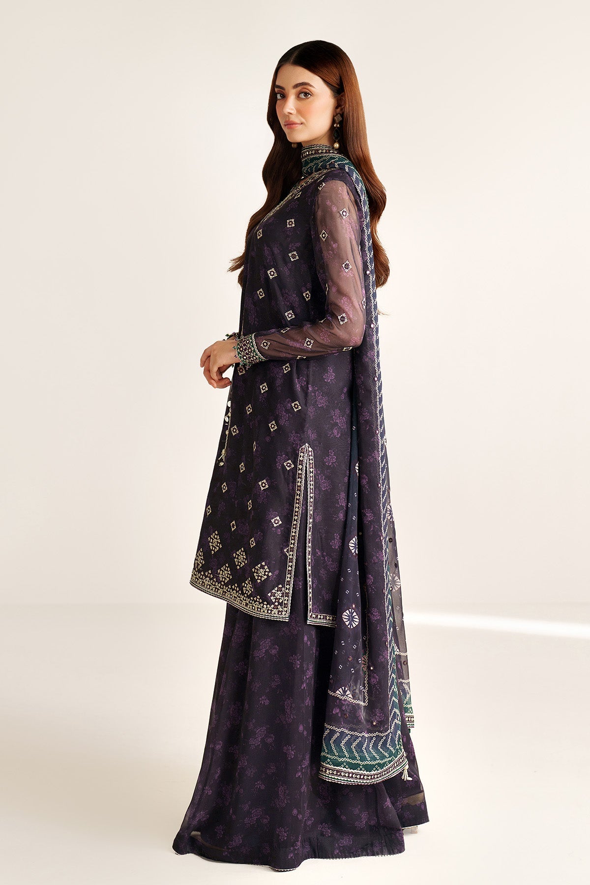 EMBROIDERED CHIFFON UC-3101