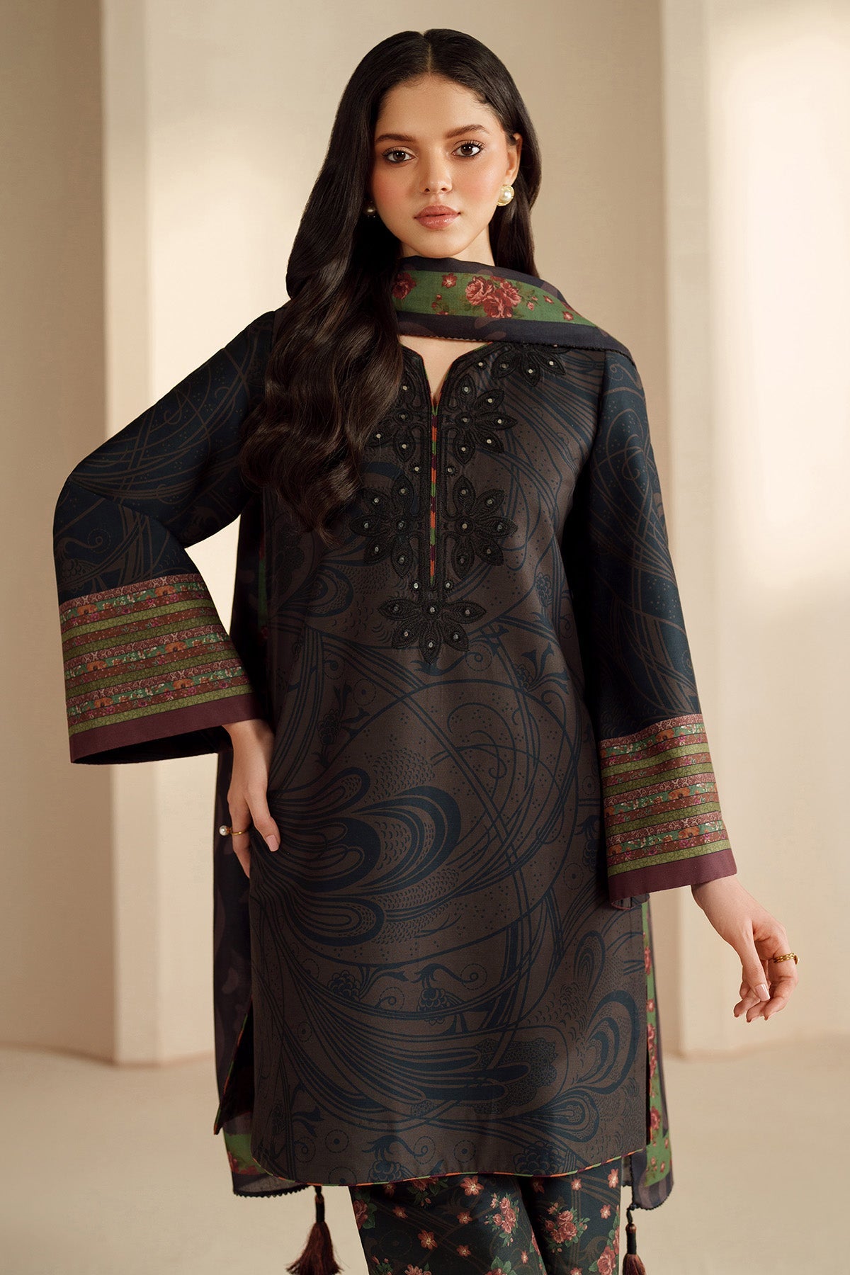 EMBROIDERED PREMIUM VISCOSE UW-0203