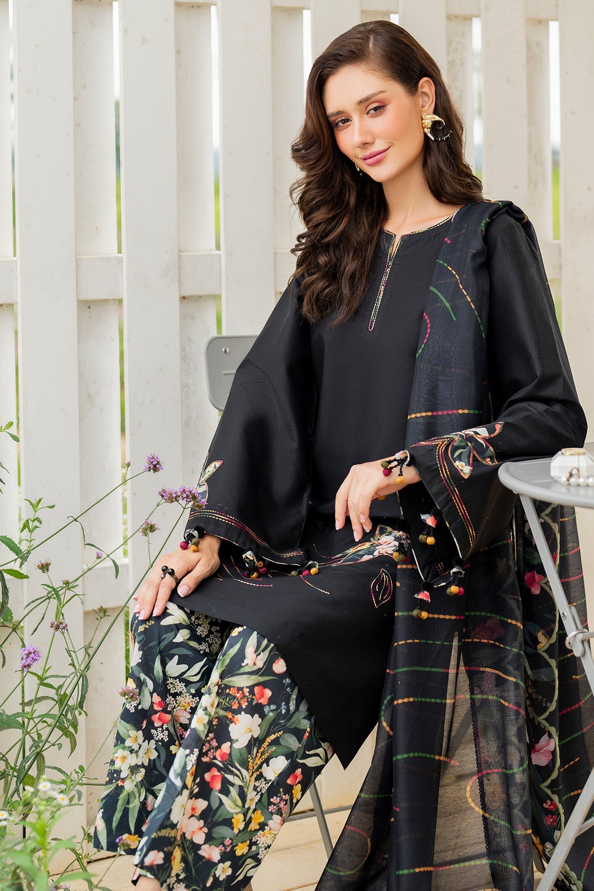 EMBROIDERED LAWN USE-9263