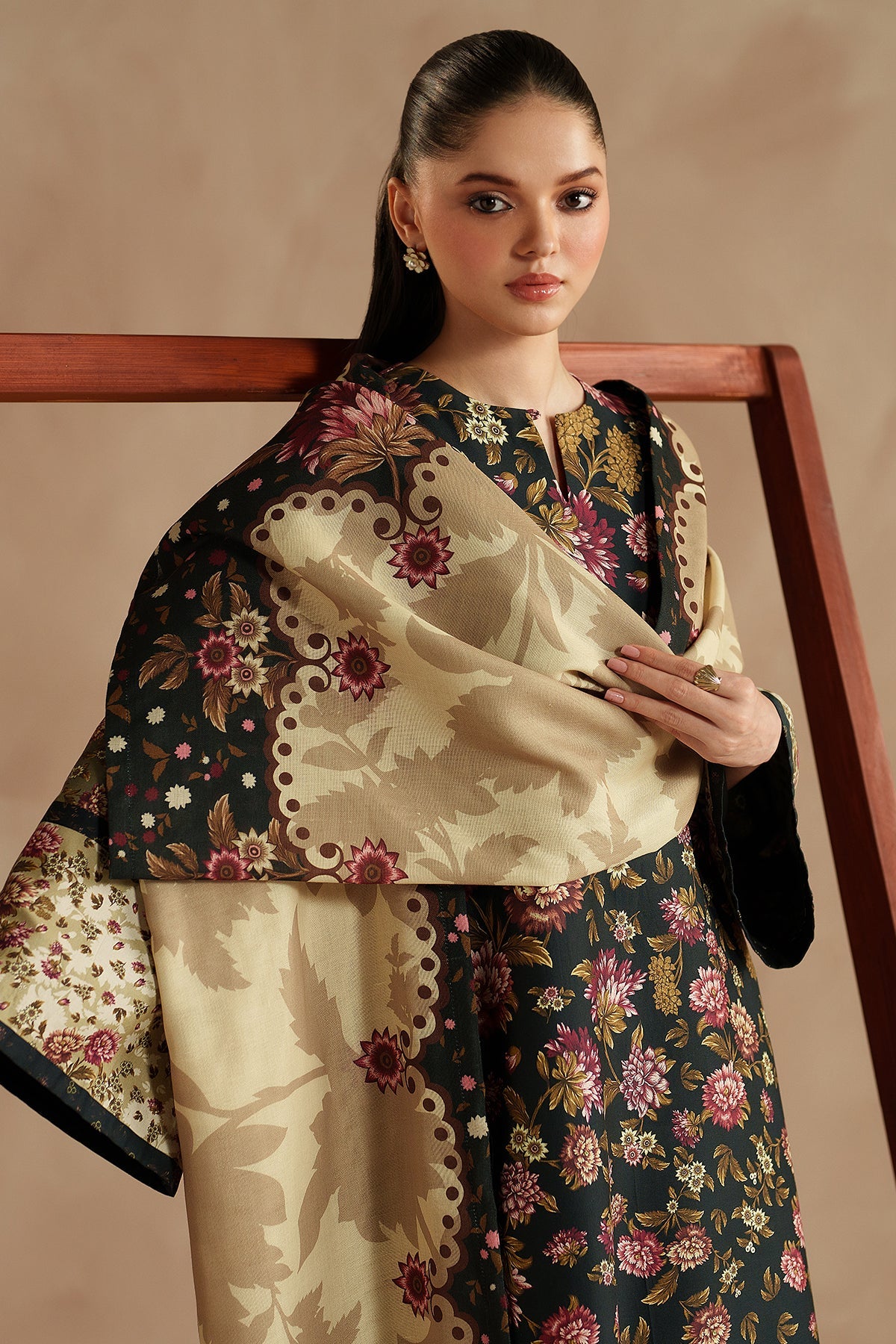 EMBROIDERED PREMIUM VISCOSE UW-0199