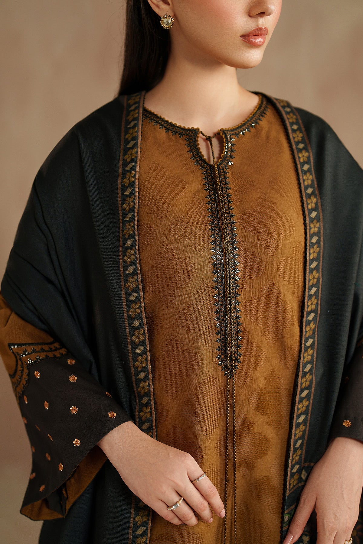 EMBROIDERED JACQUARD KHADDAR UW-0211