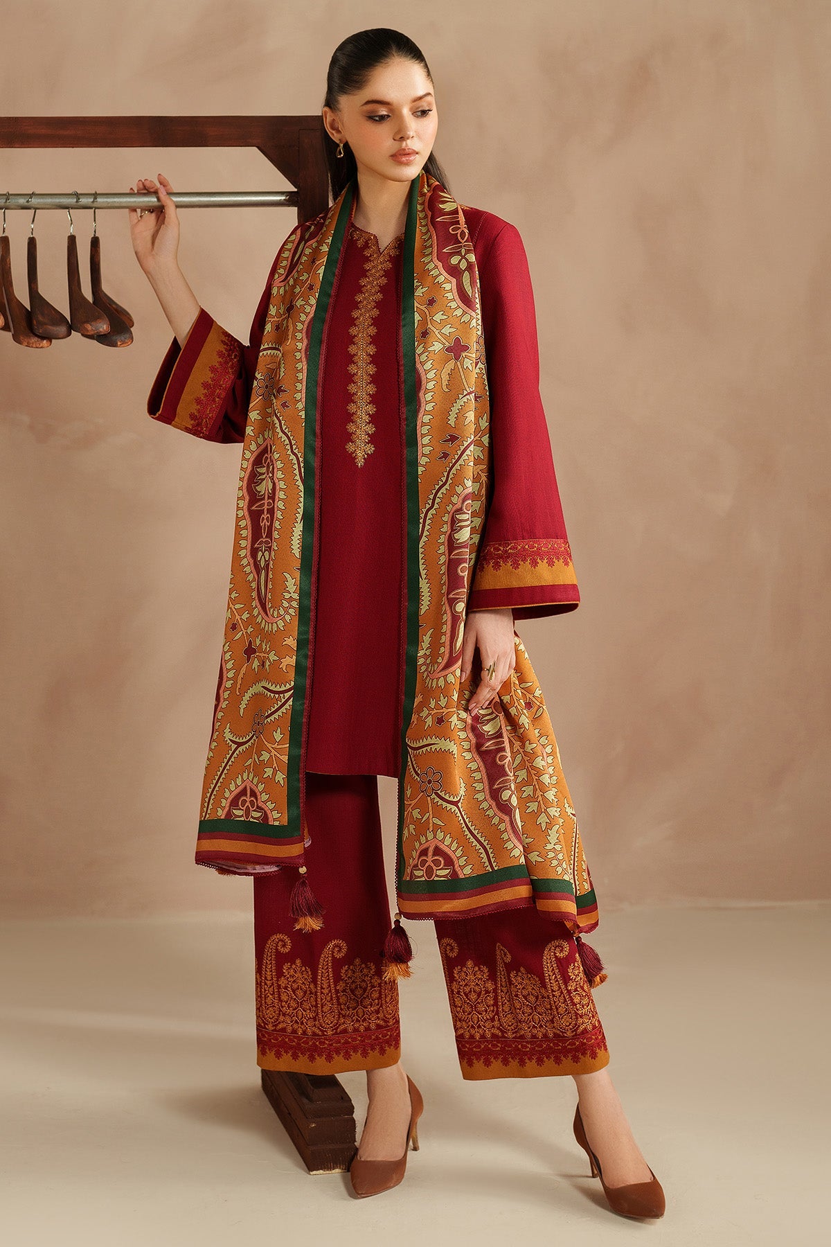 EMBROIDERED KHADDAR UW-0187