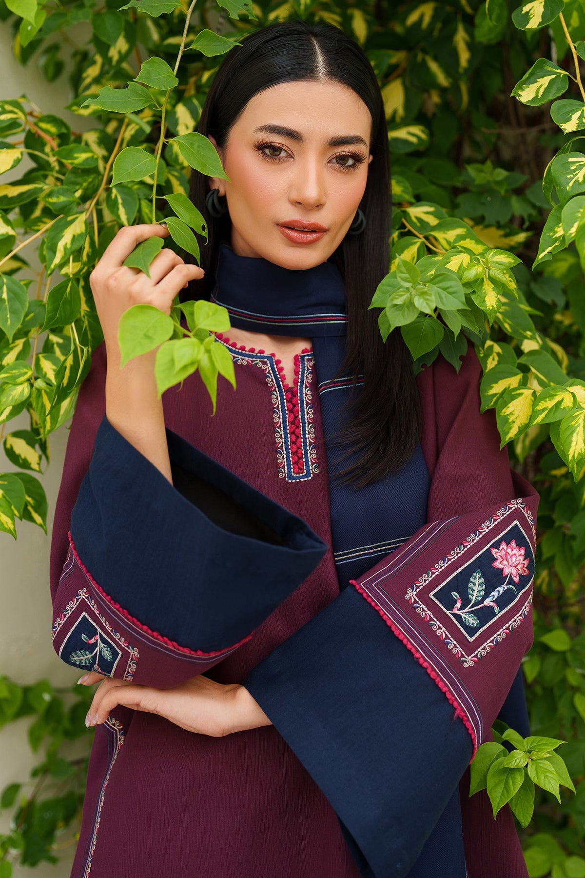 EMBROIDERED KHADDAR UW-0191