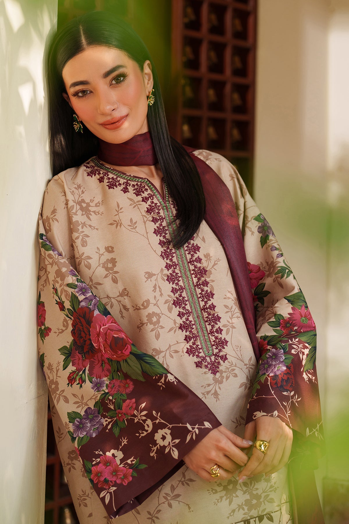 EMBROIDERED PREMIUM VISCOSE UW-0185