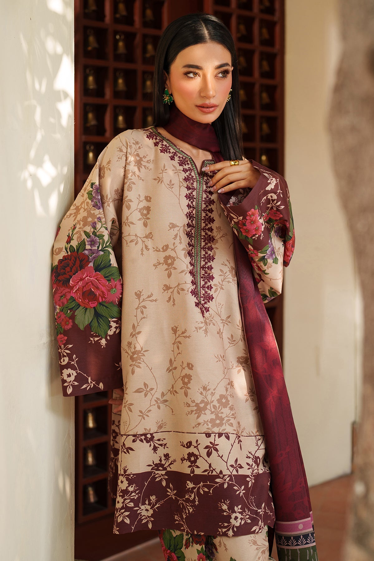 EMBROIDERED PREMIUM VISCOSE UW-0185